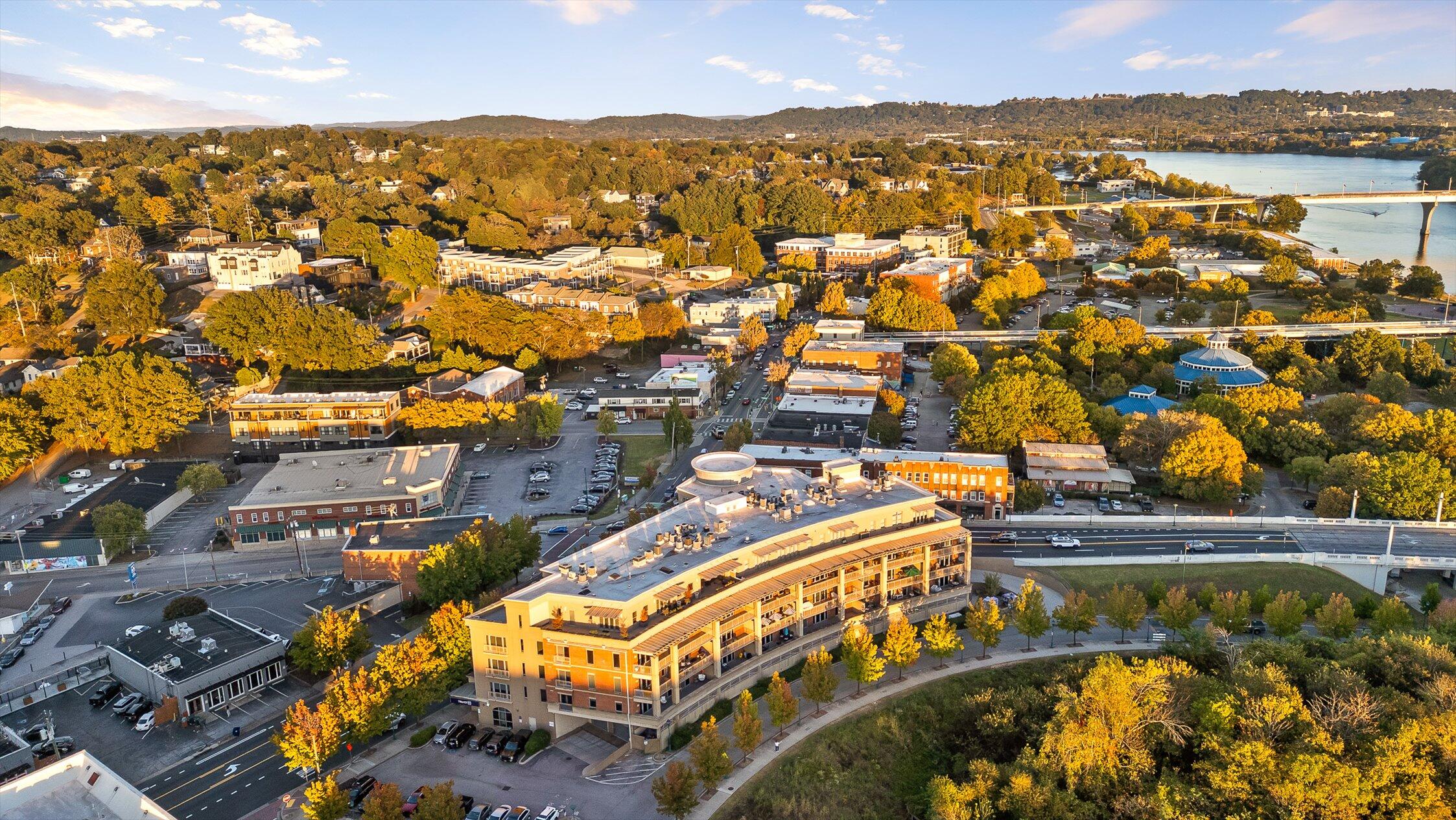 4 Cherokee Boulevard, 409