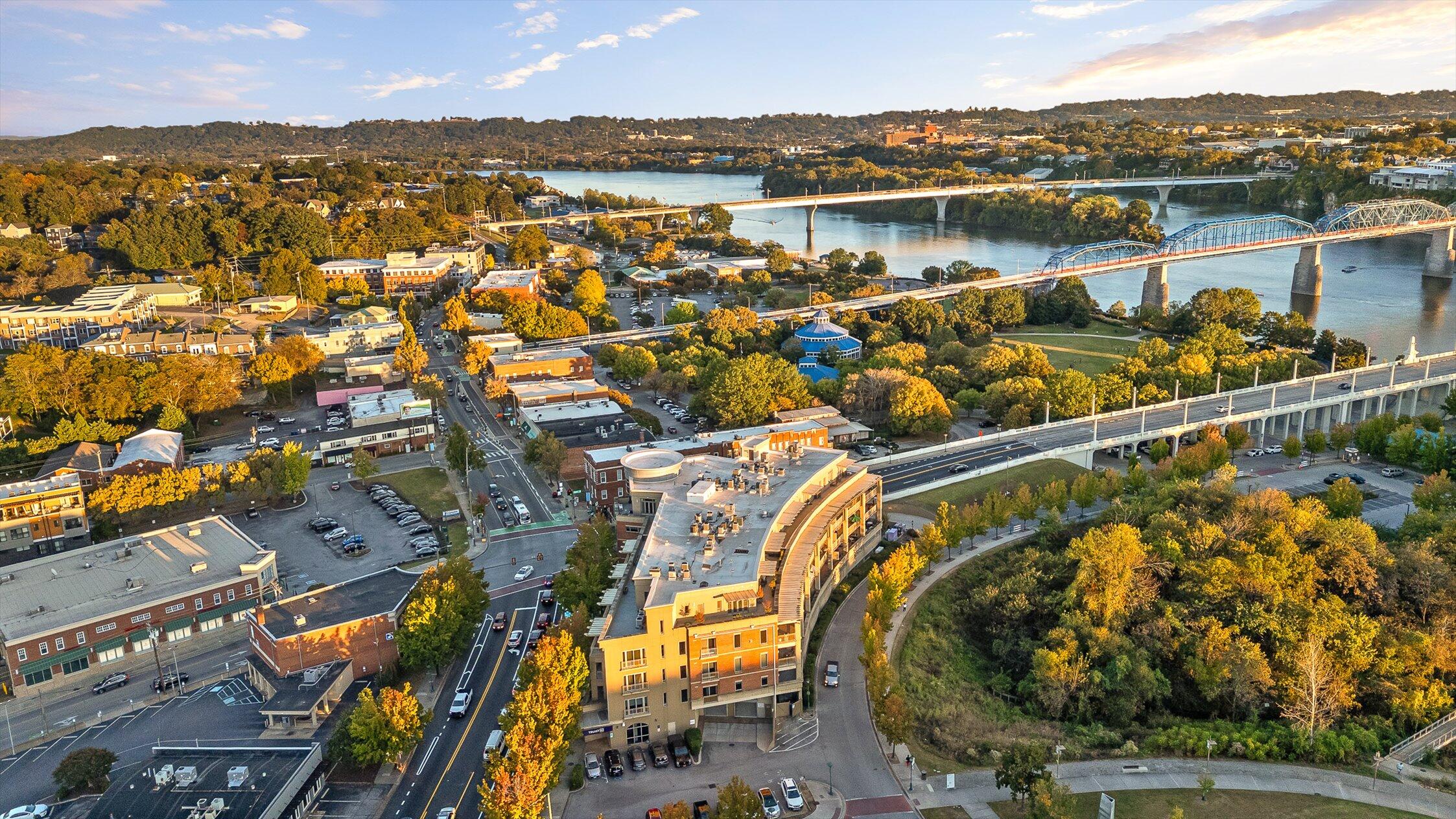 4 Cherokee Boulevard, 409