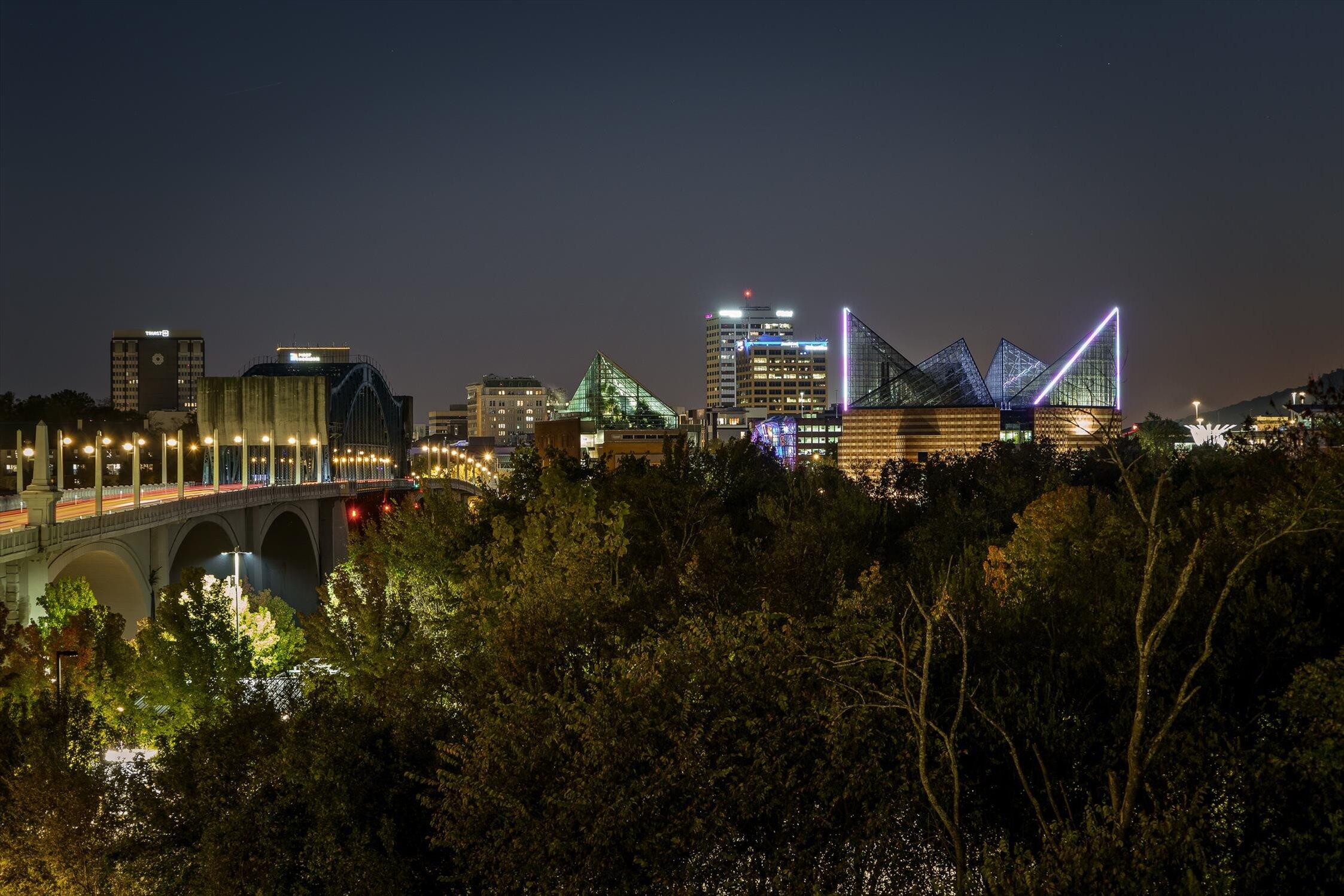 4 Cherokee Boulevard, 409