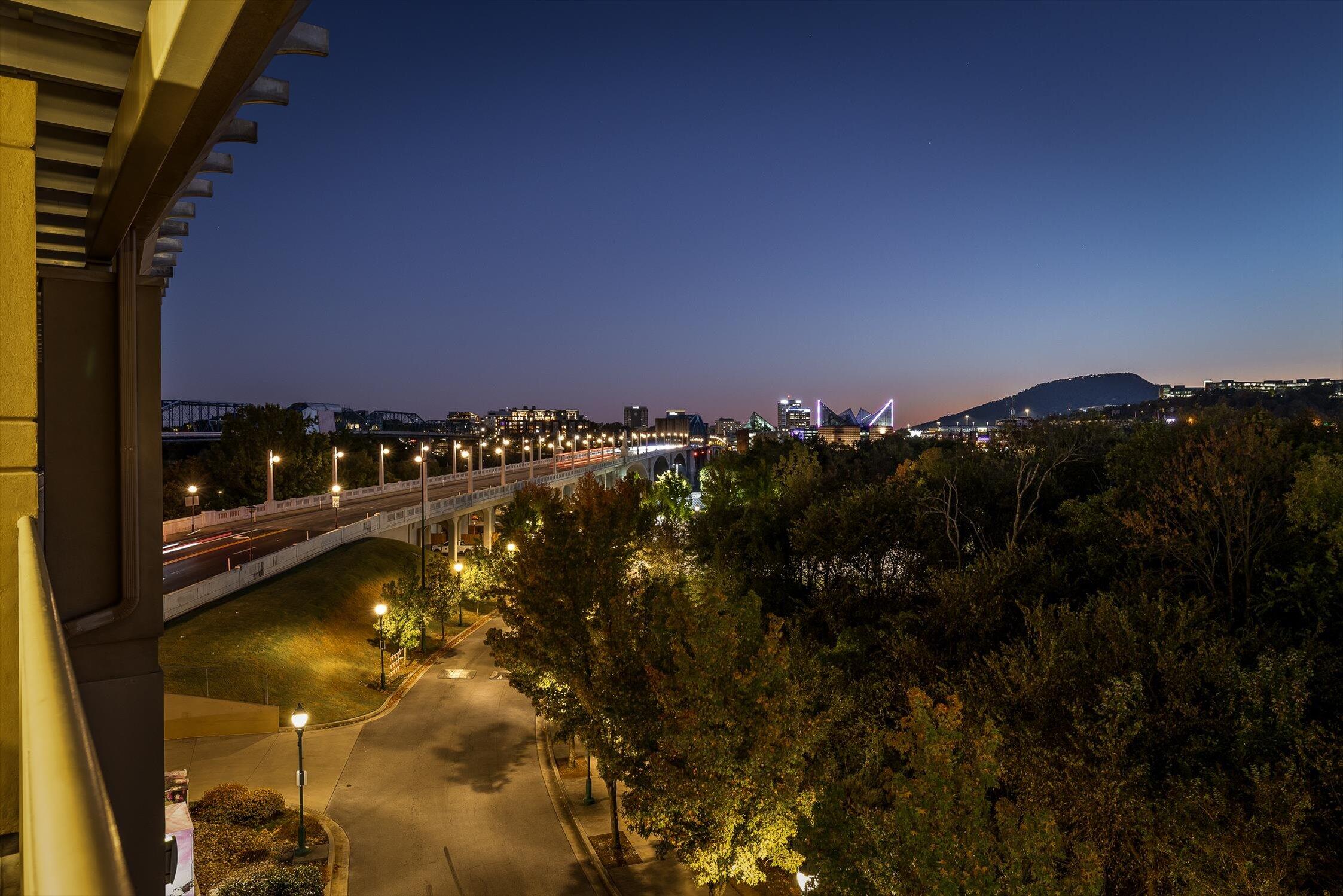 4 Cherokee Boulevard, 409