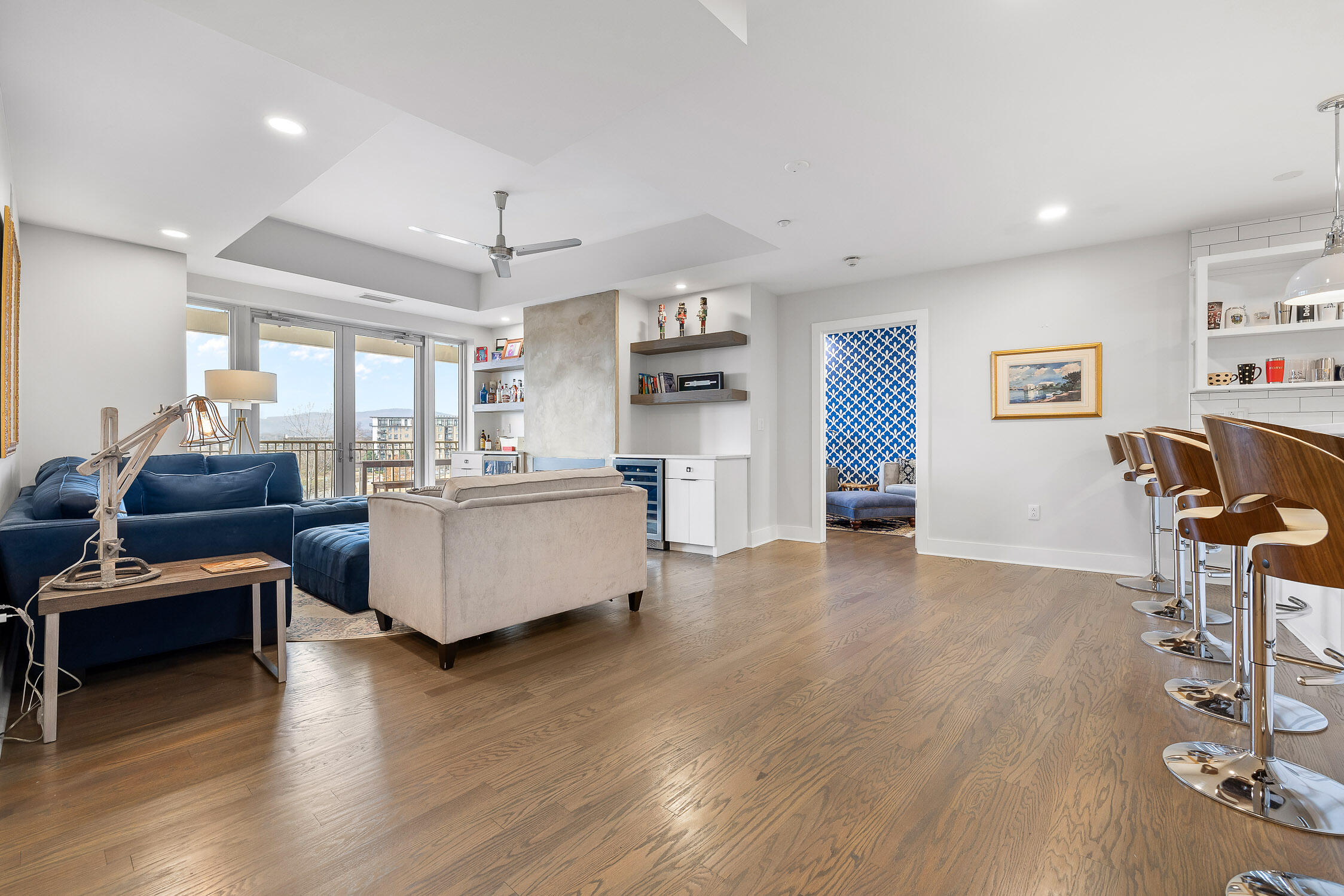 4 Cherokee Boulevard, 409
