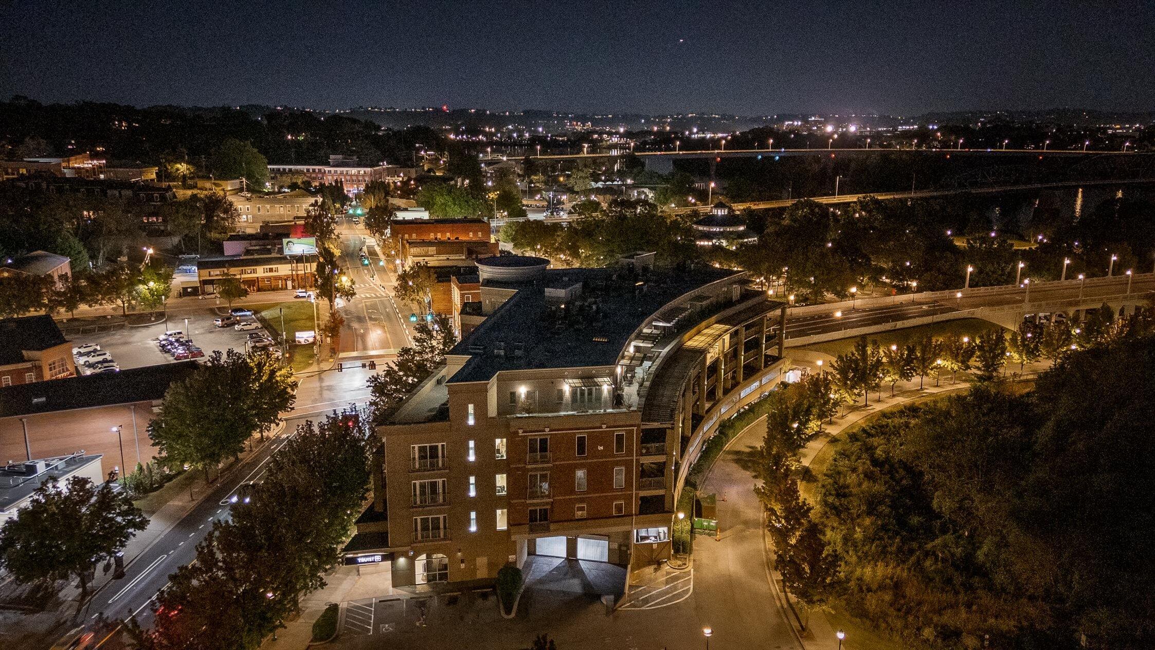 4 Cherokee Boulevard, 409