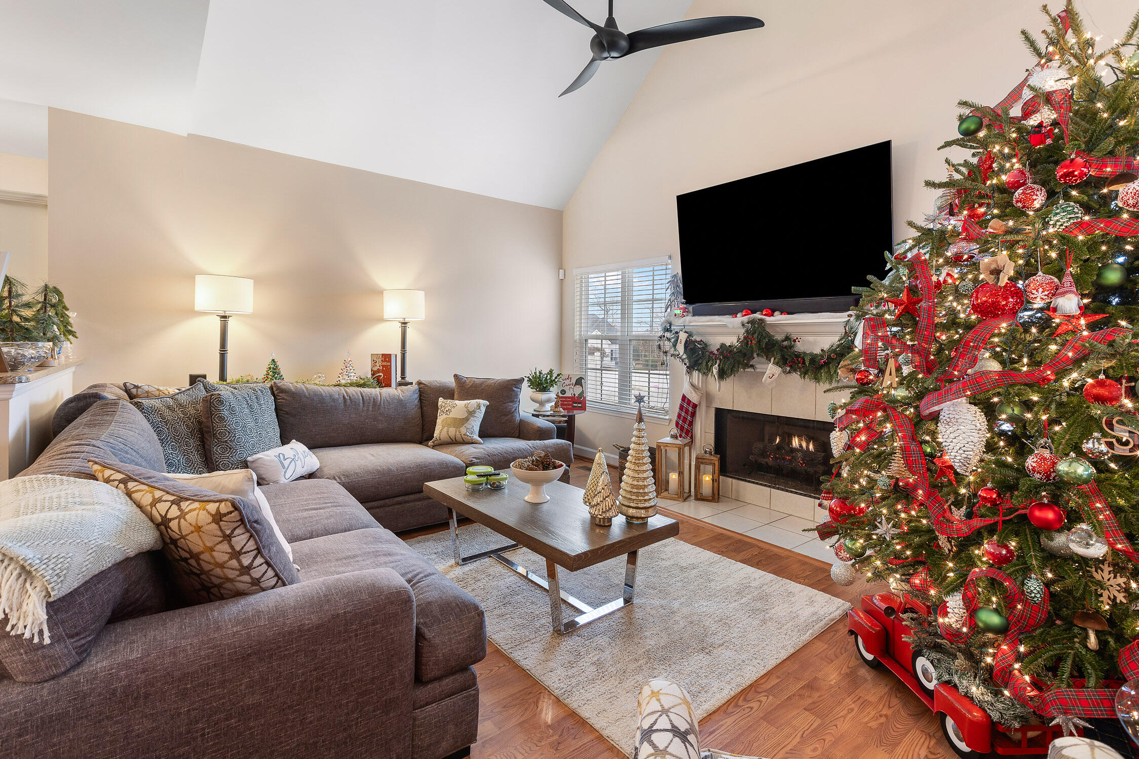 2323 Laurelton Creek Lane