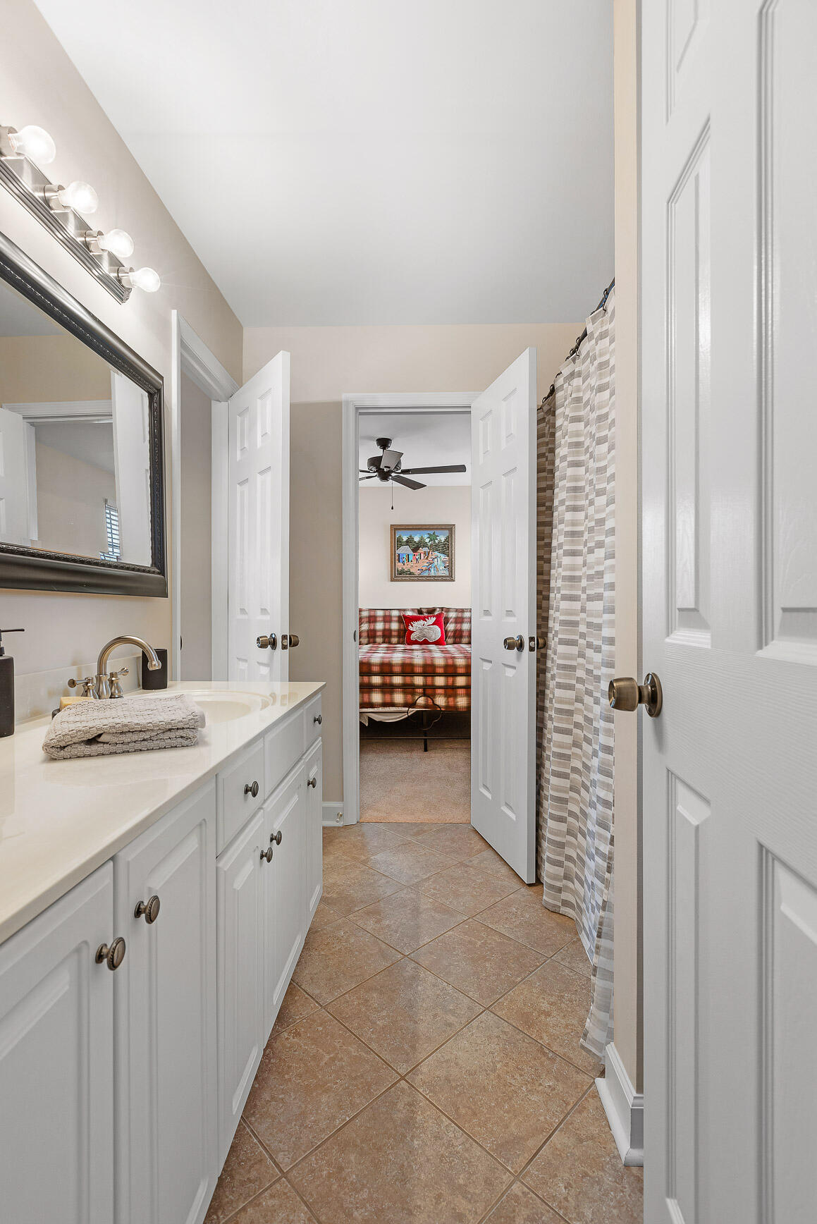 2323 Laurelton Creek Lane