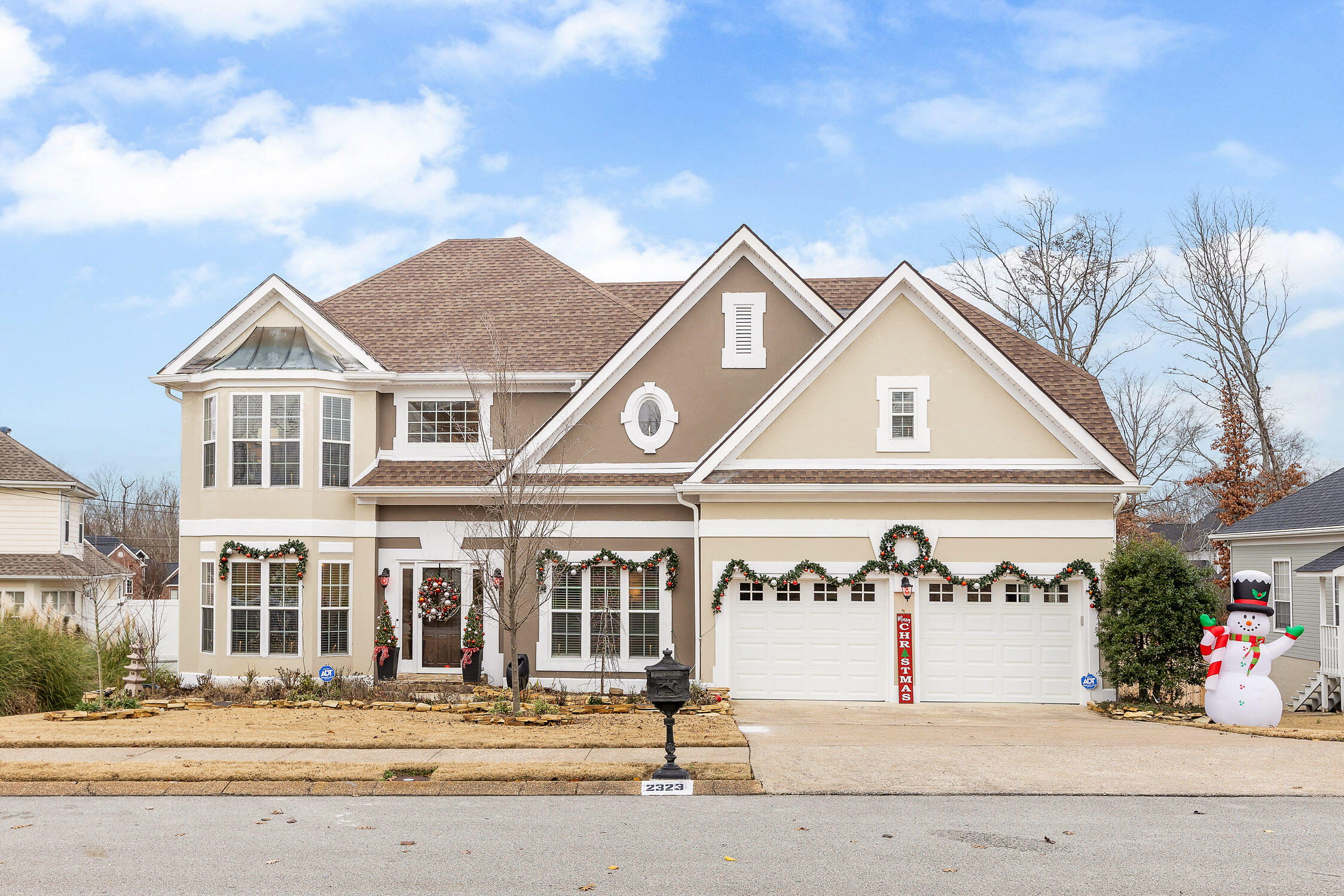 2323 Laurelton Creek Lane