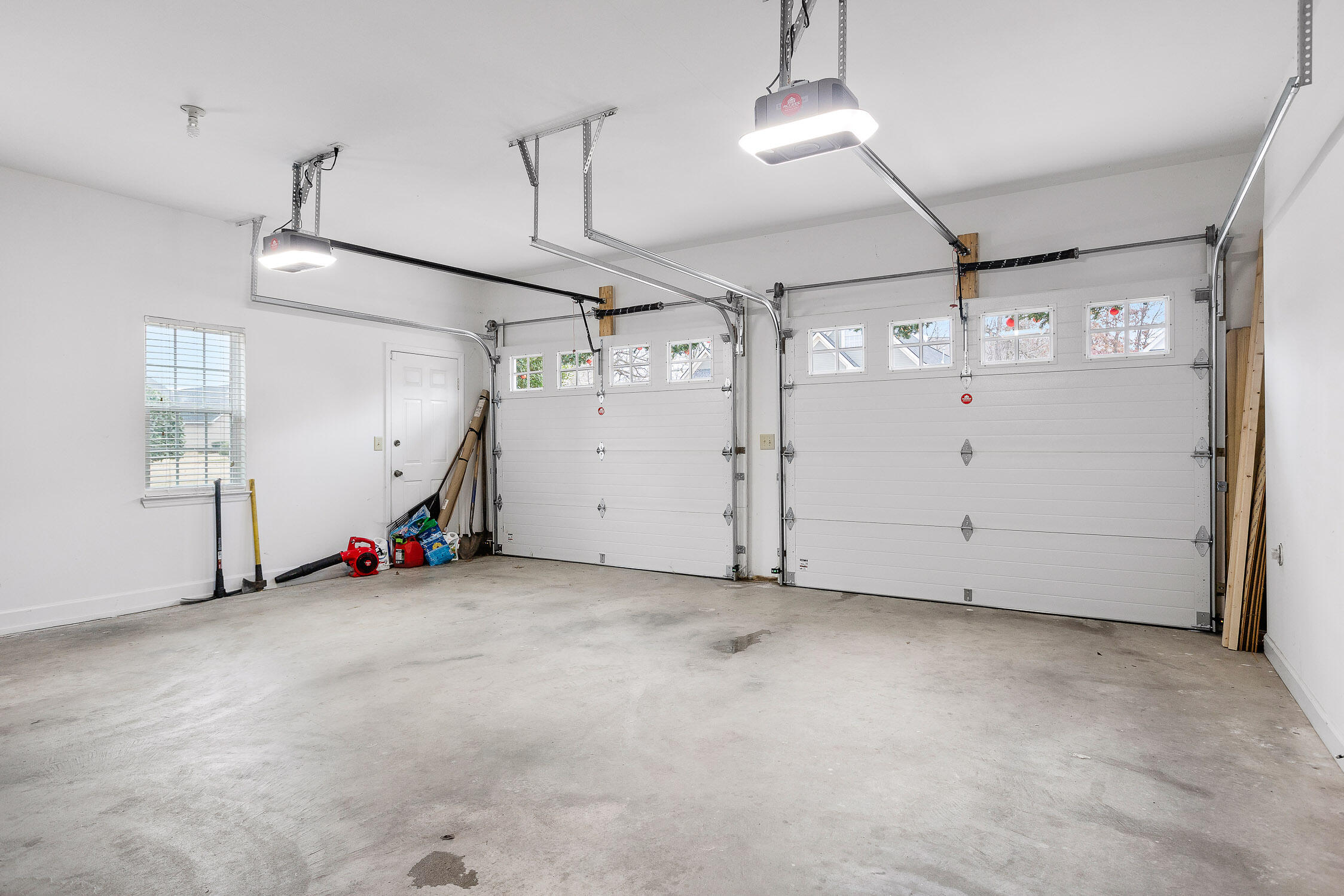 2323 Laurelton Creek Lane