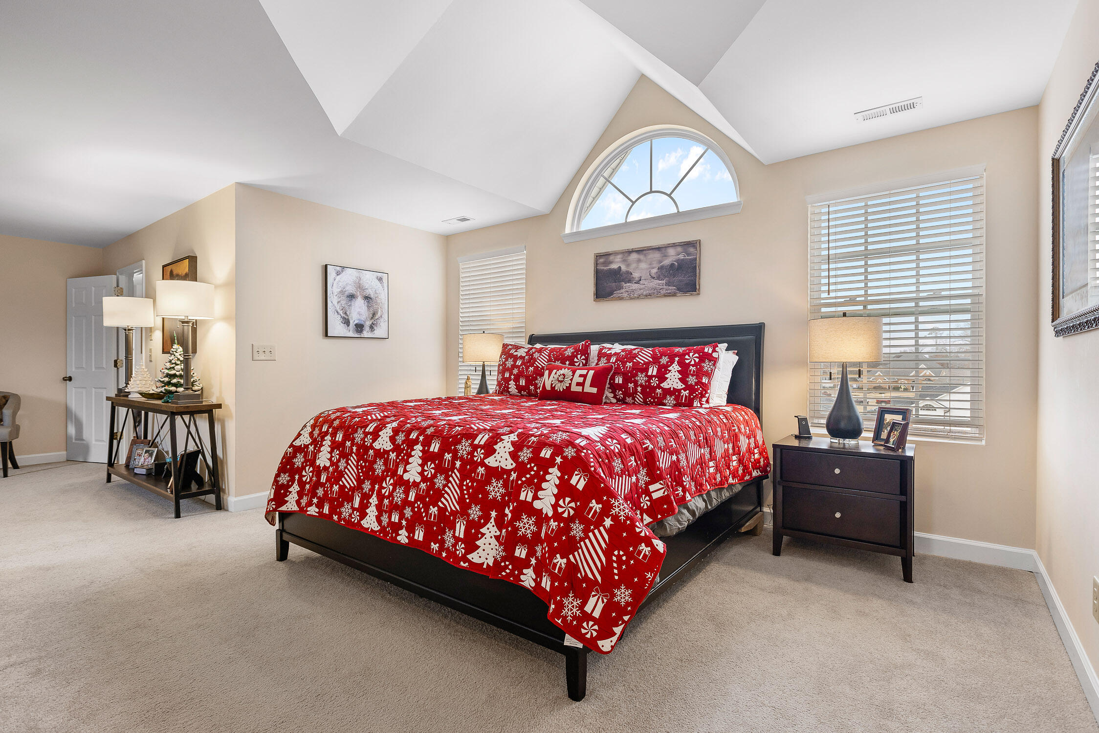2323 Laurelton Creek Lane