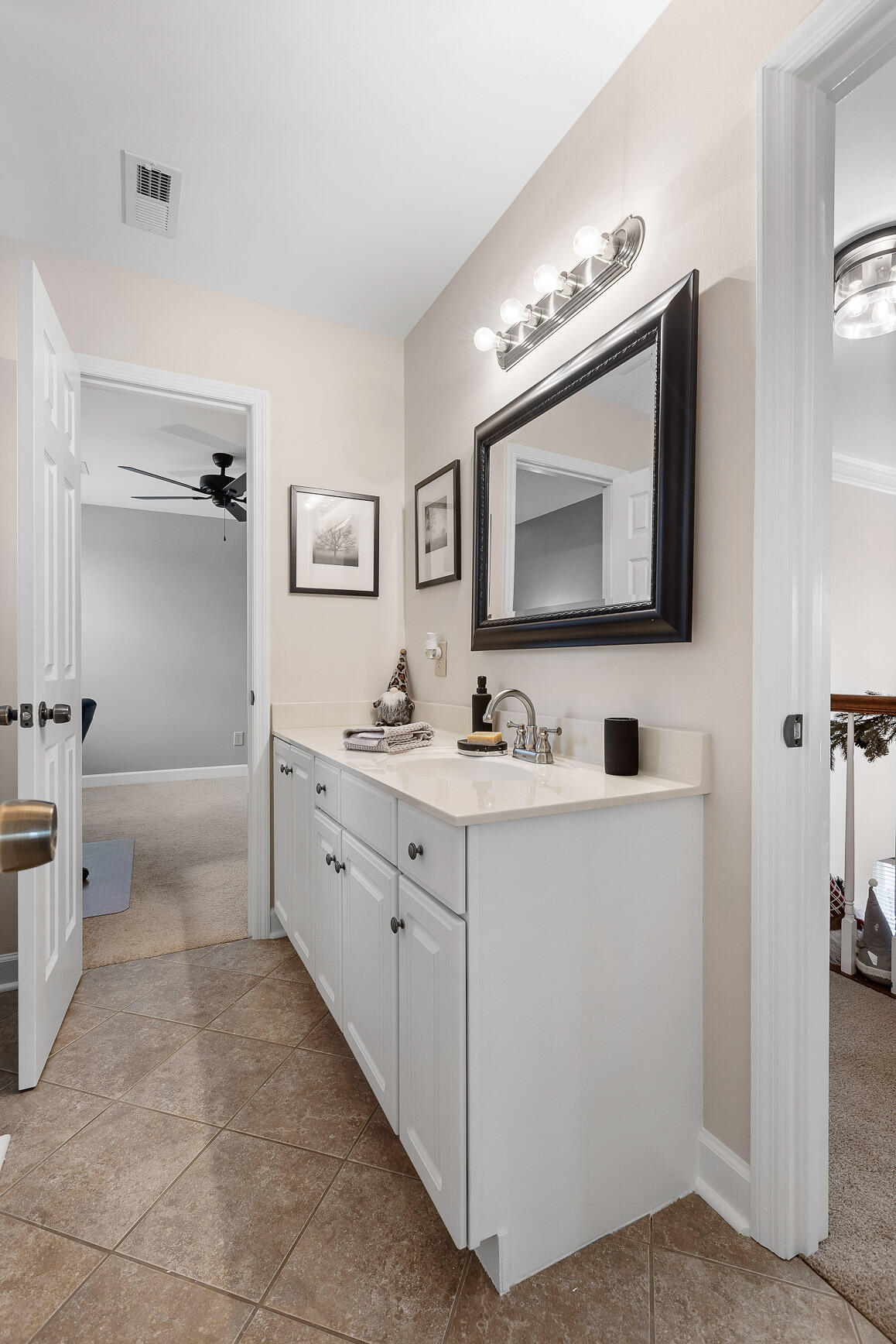 2323 Laurelton Creek Lane