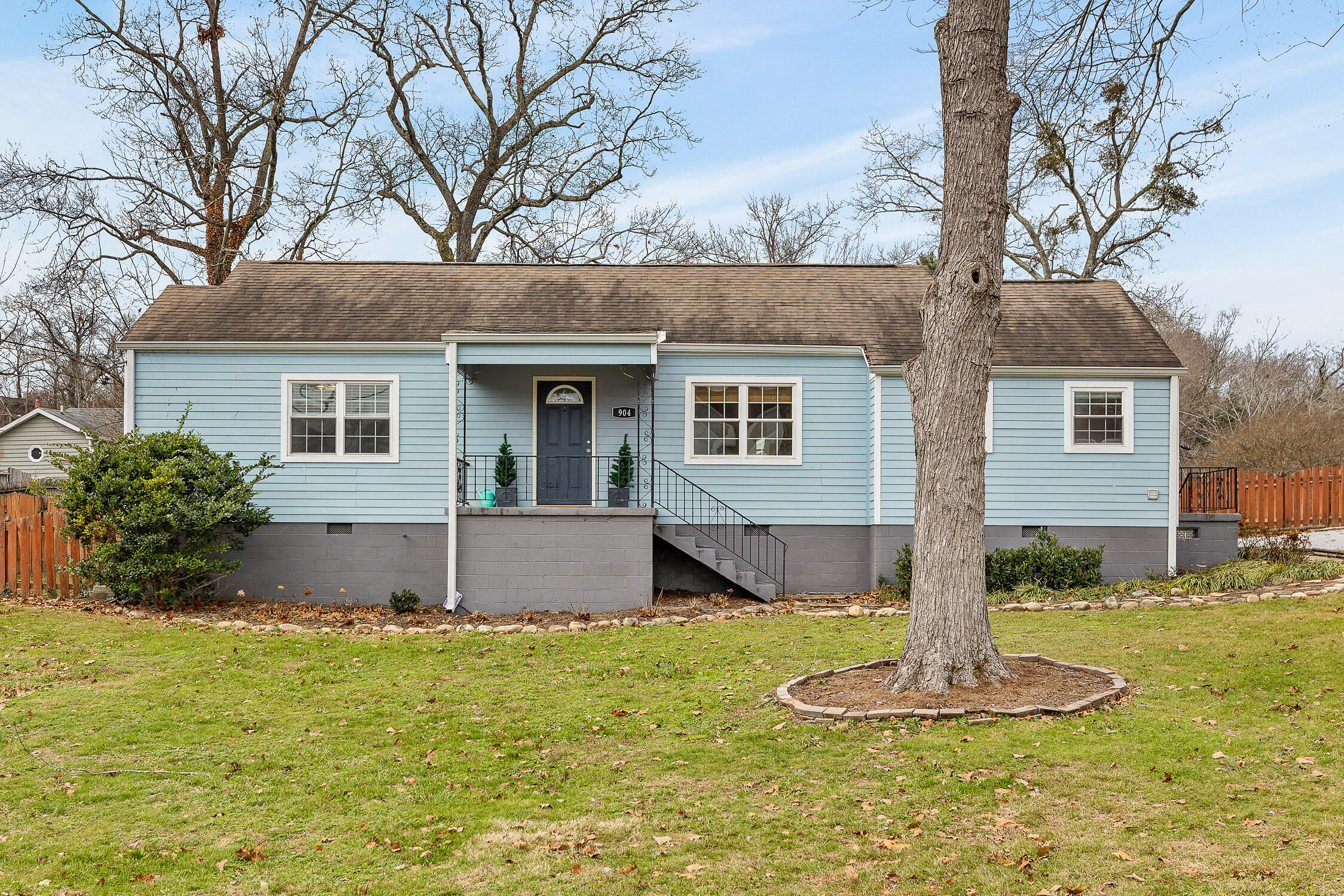 904 Linden Hall Road