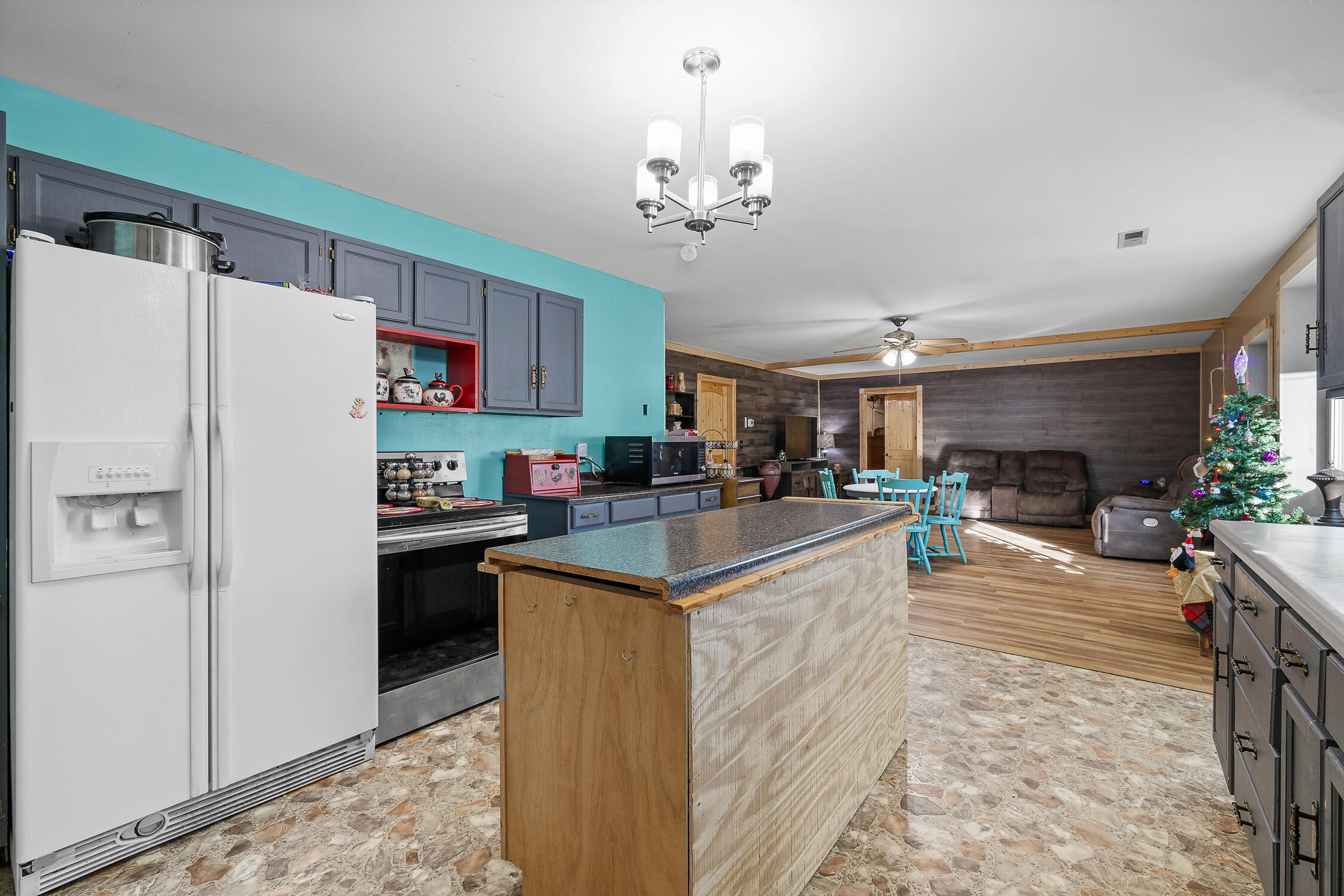 1158 Pryor Cove Road