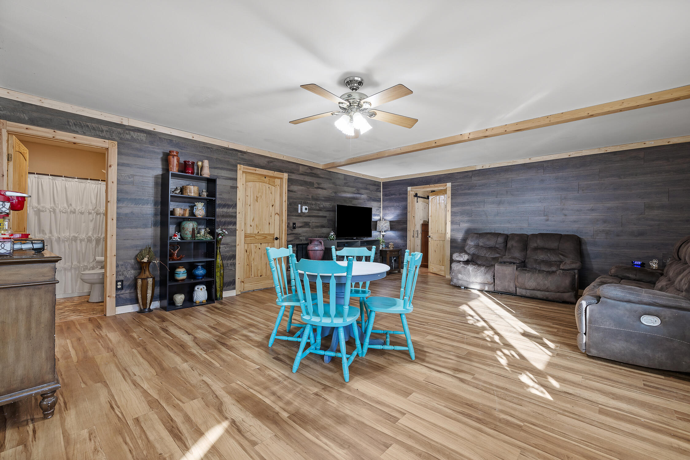 1158 Pryor Cove Road