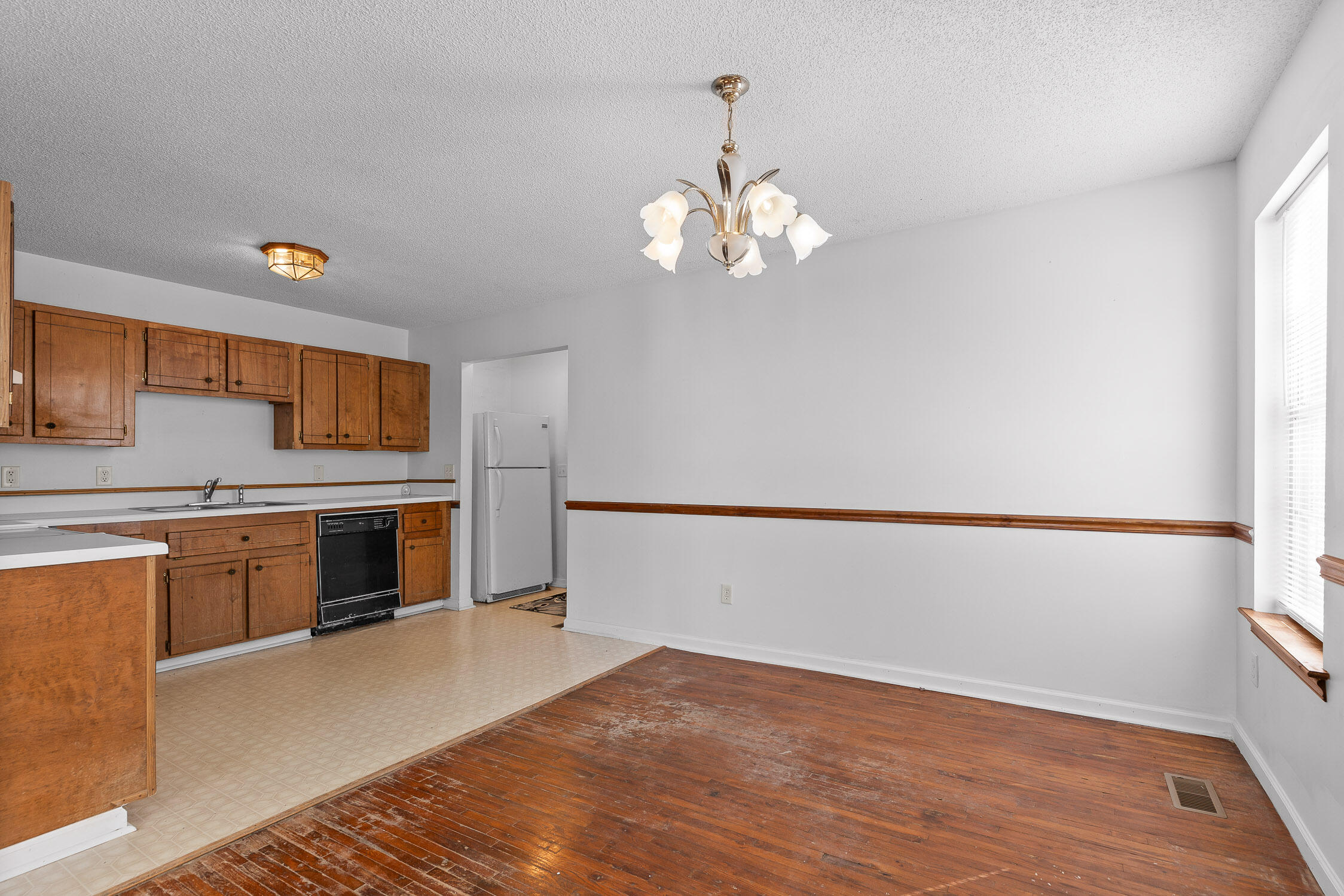 14319 Bluffview Drive