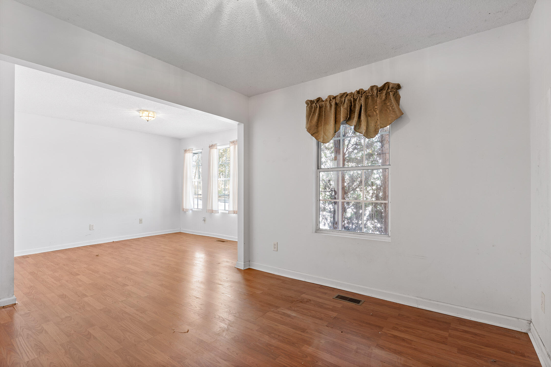 14319 Bluffview Drive