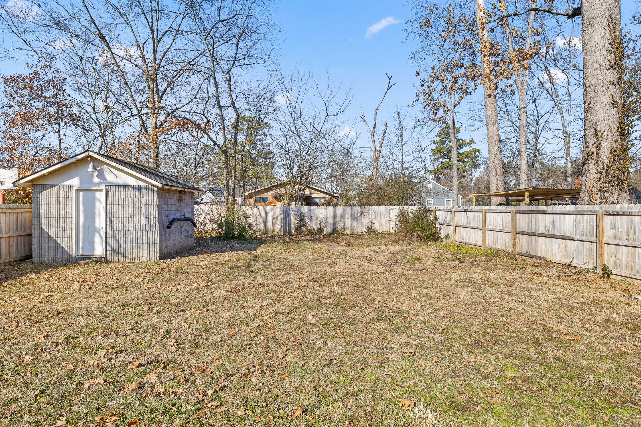 123 N Lovell Avenue