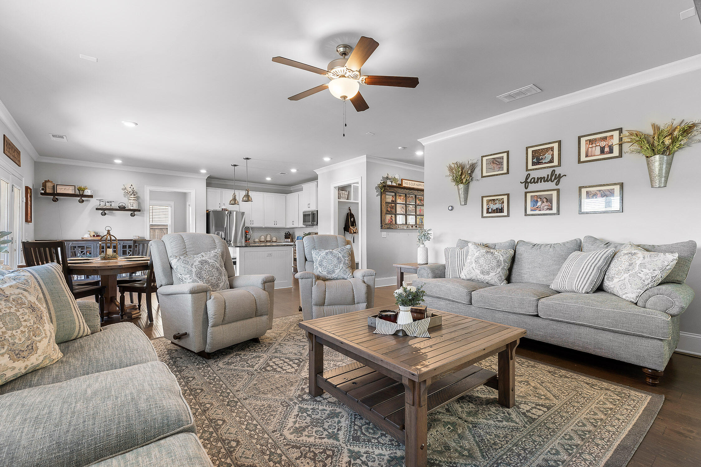 10838 Prairie Lake Drive