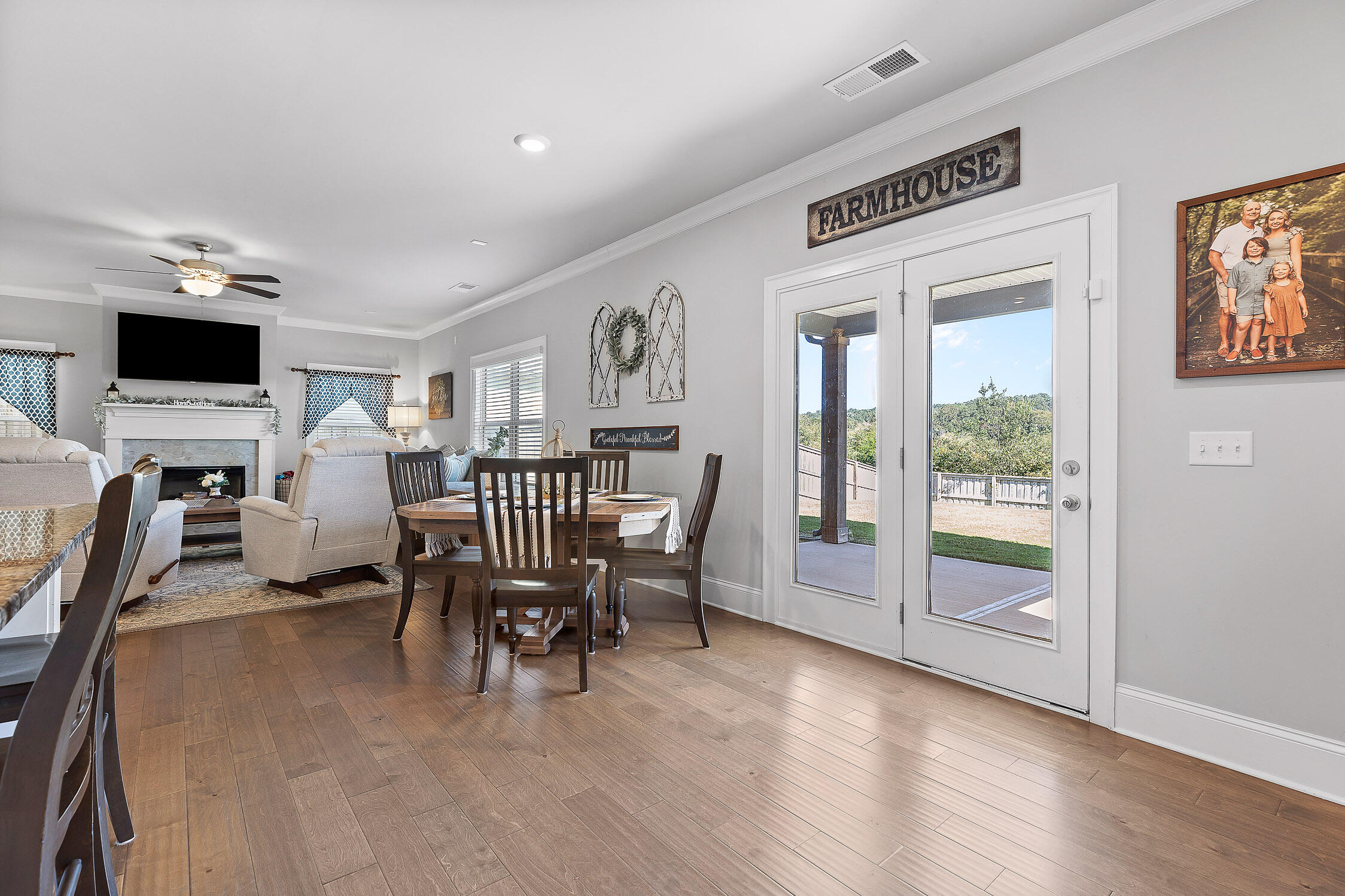 10838 Prairie Lake Drive