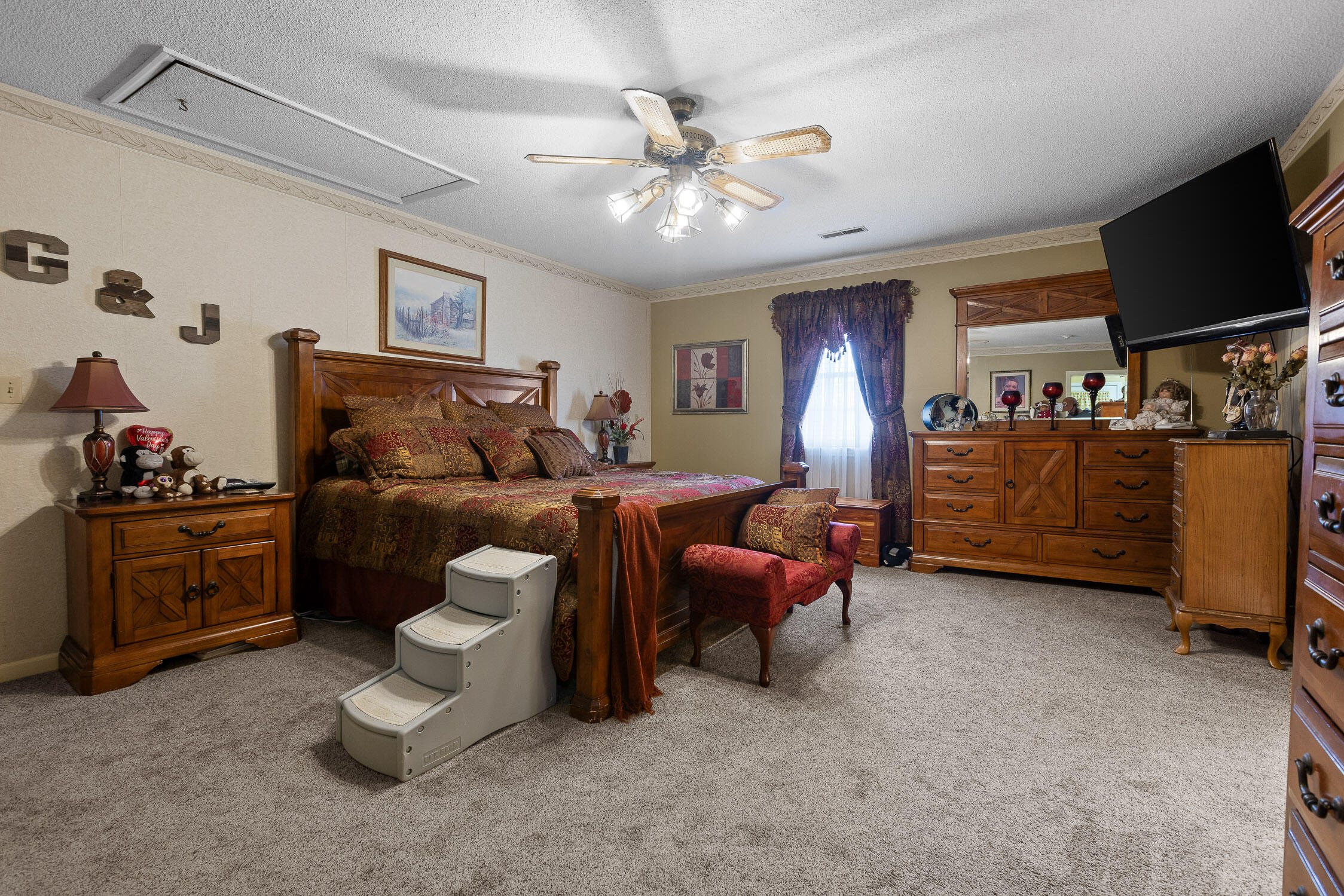 2263 Brymer Creek Road, McDonald
