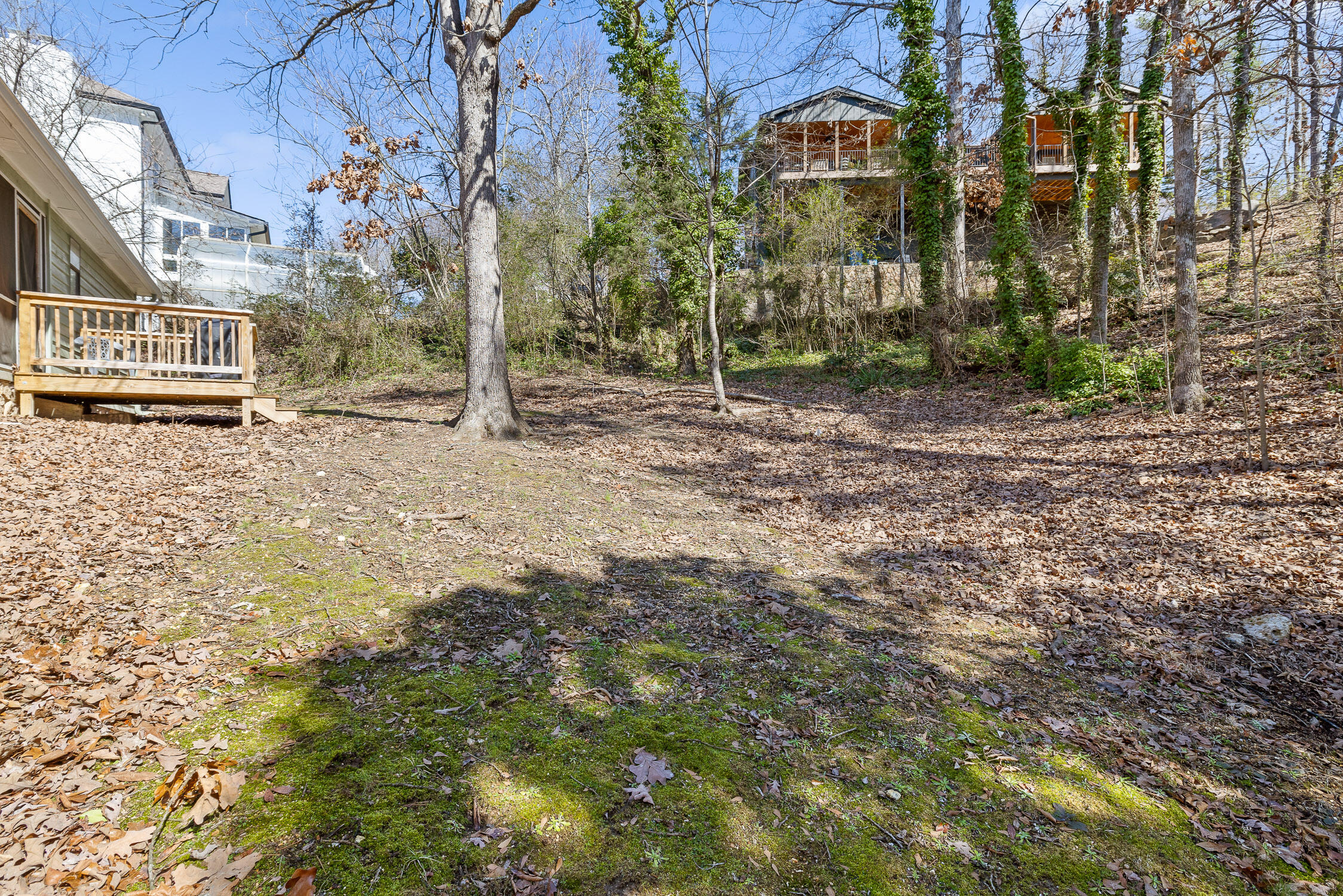 4913 Shoreline Drive