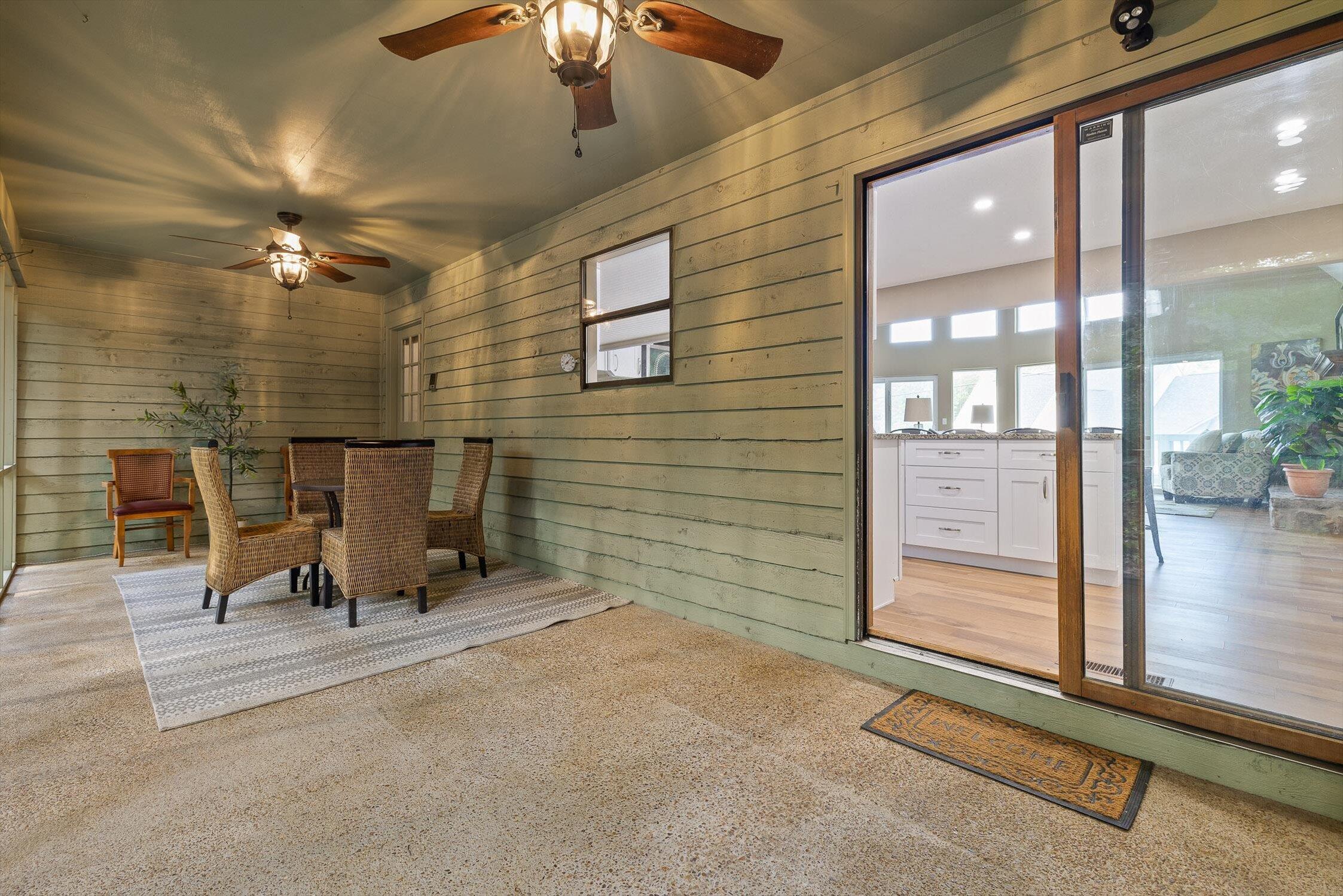 4913 Shoreline Drive