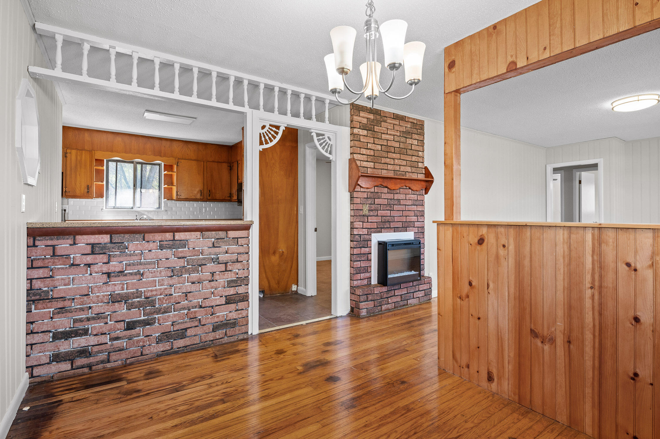 1108 Foster Street