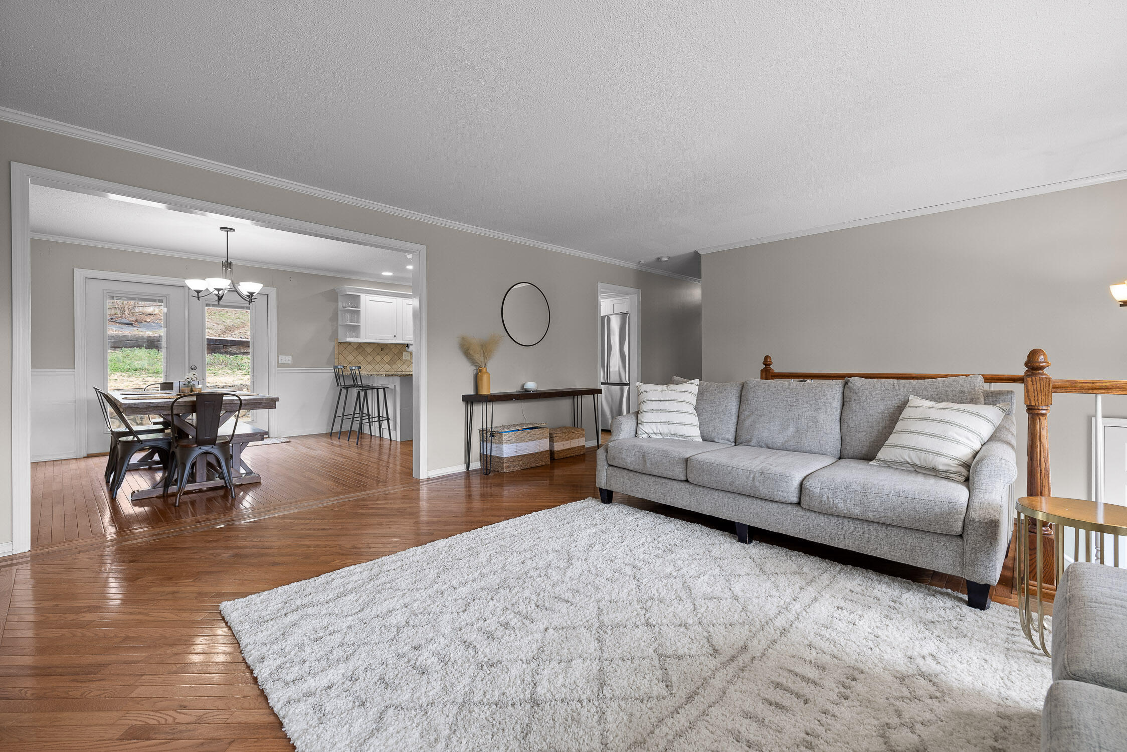 525 Oak Crest Lane
