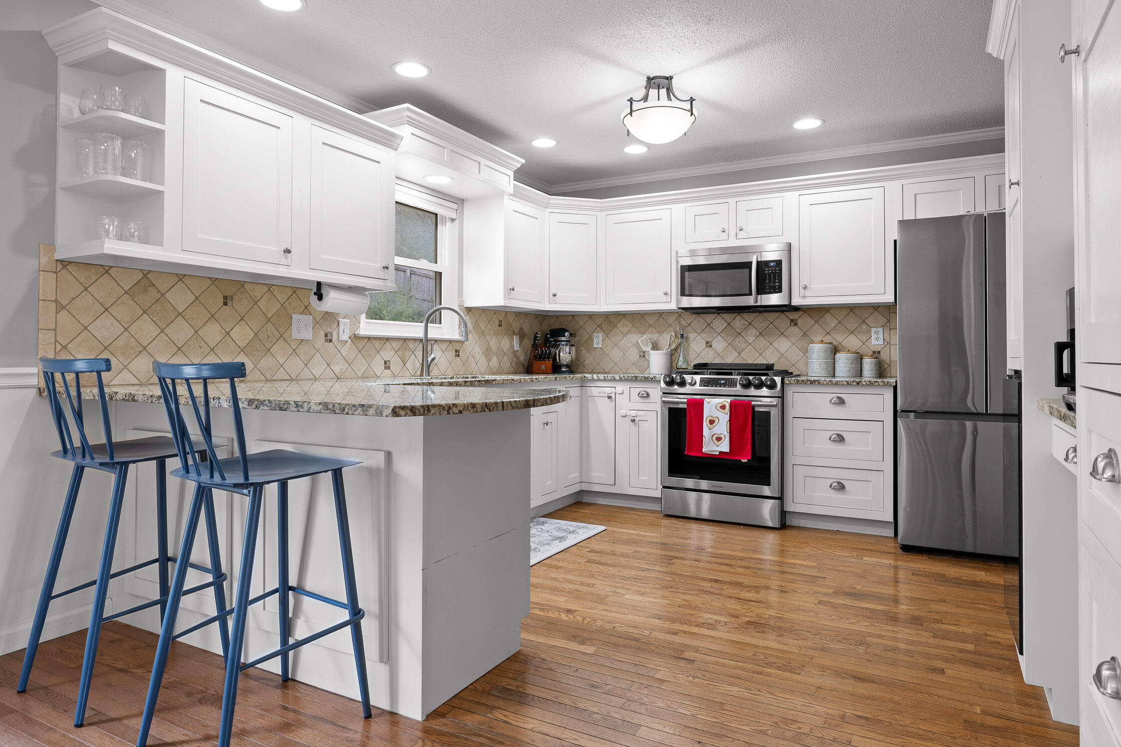 525 Oak Crest Lane