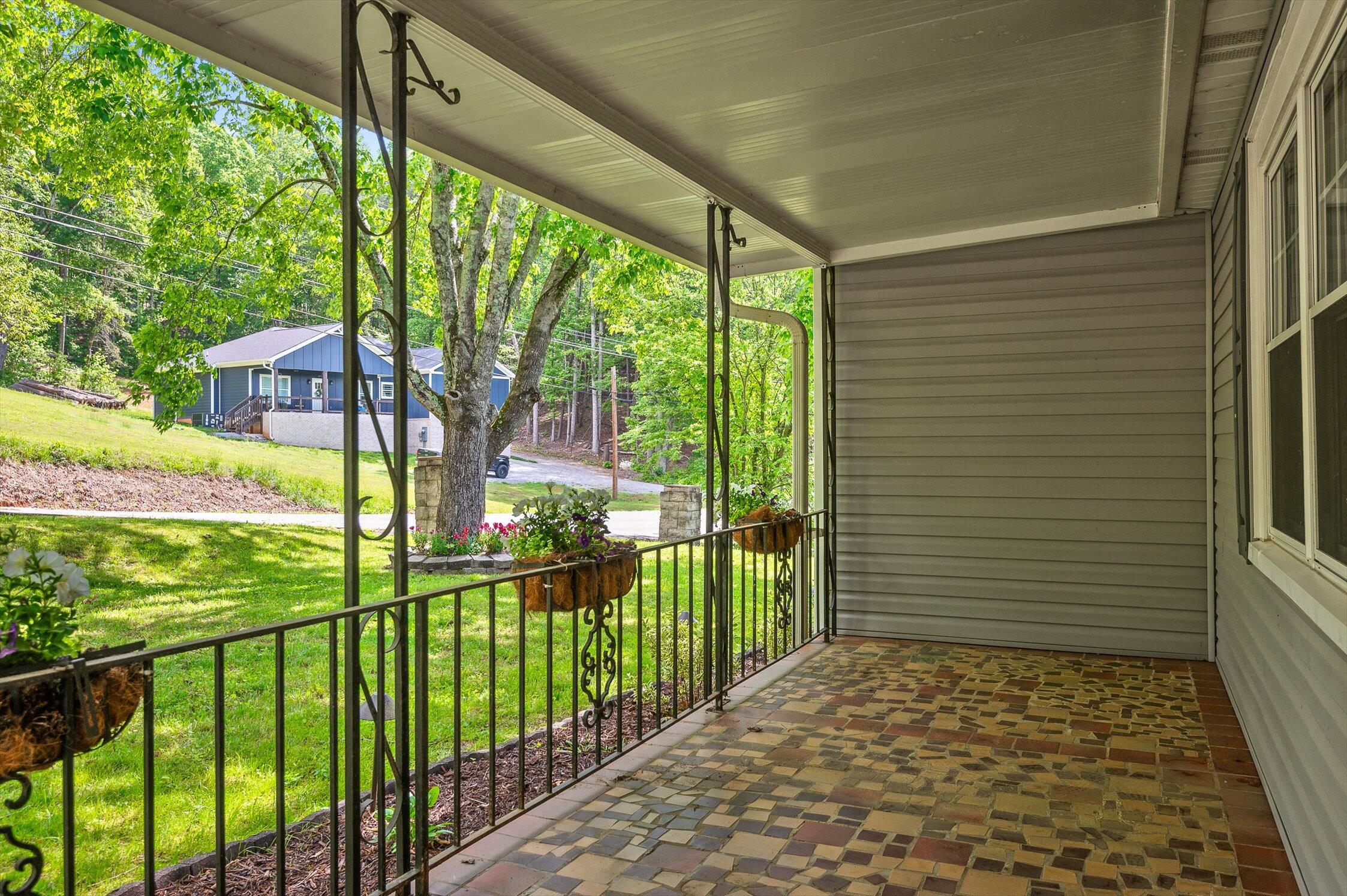252 Highwater Road