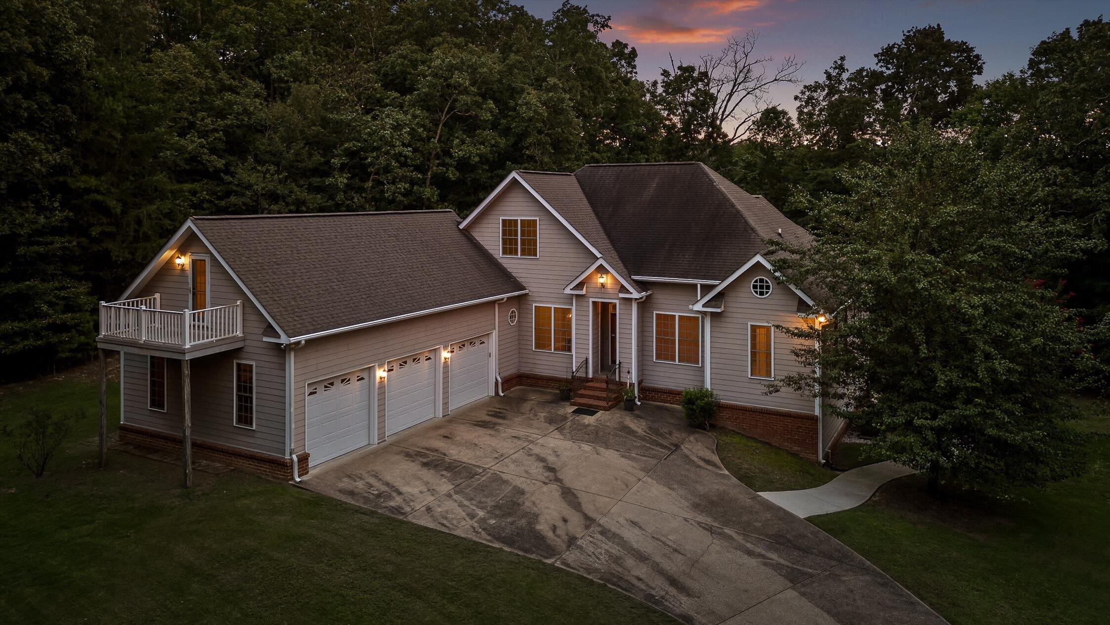 8710 Hidden Branches Road