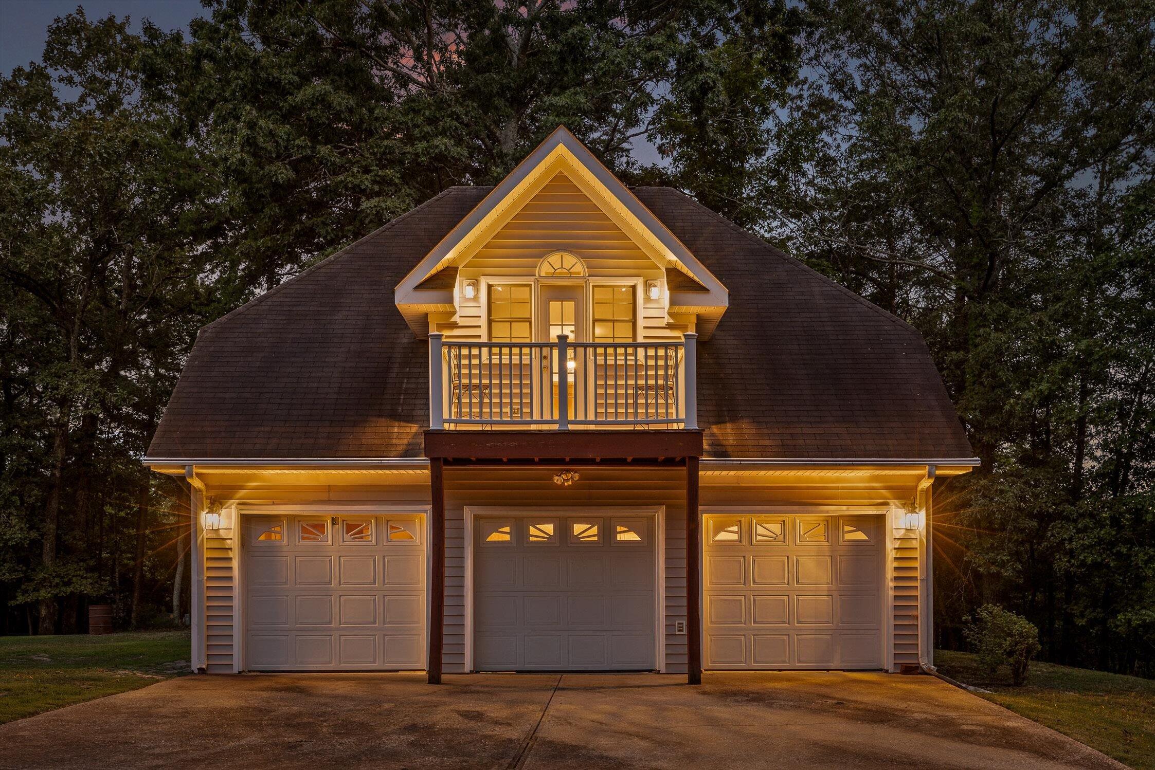8710 Hidden Branches Road