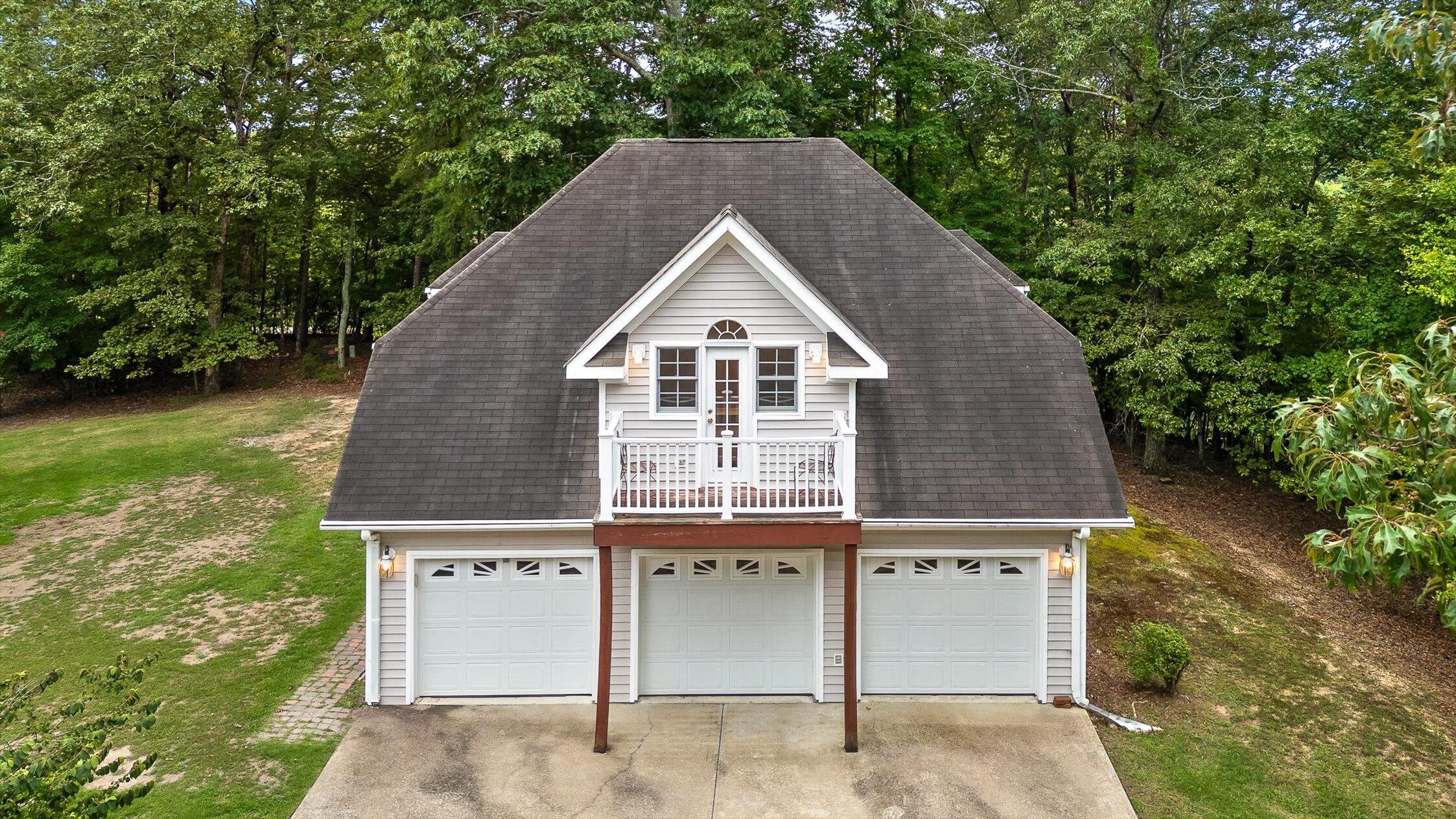 8710 Hidden Branches Road