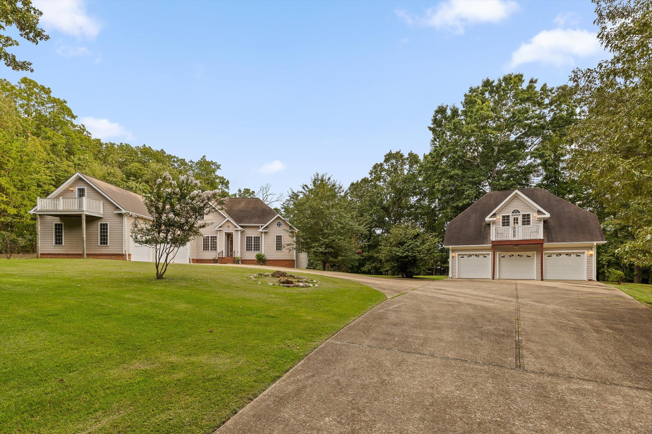 8710 Hidden Branches Road