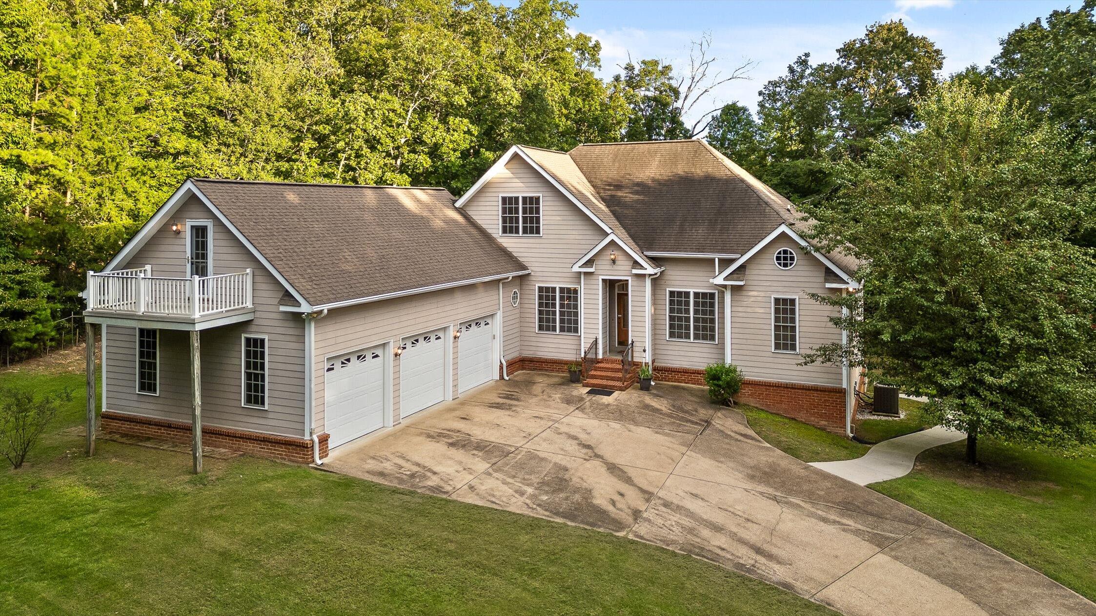 8710 Hidden Branches Road