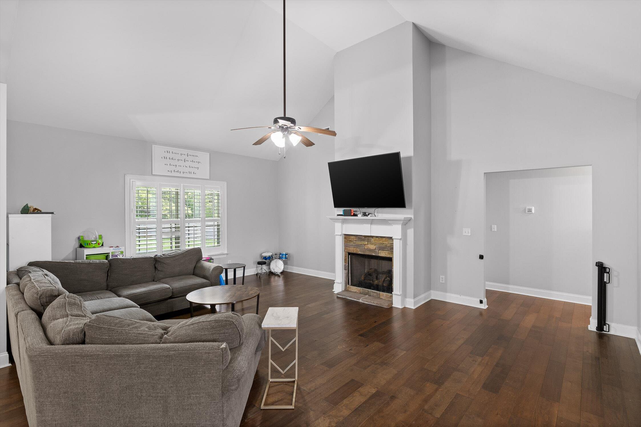 7608 Maplehurst Drive
