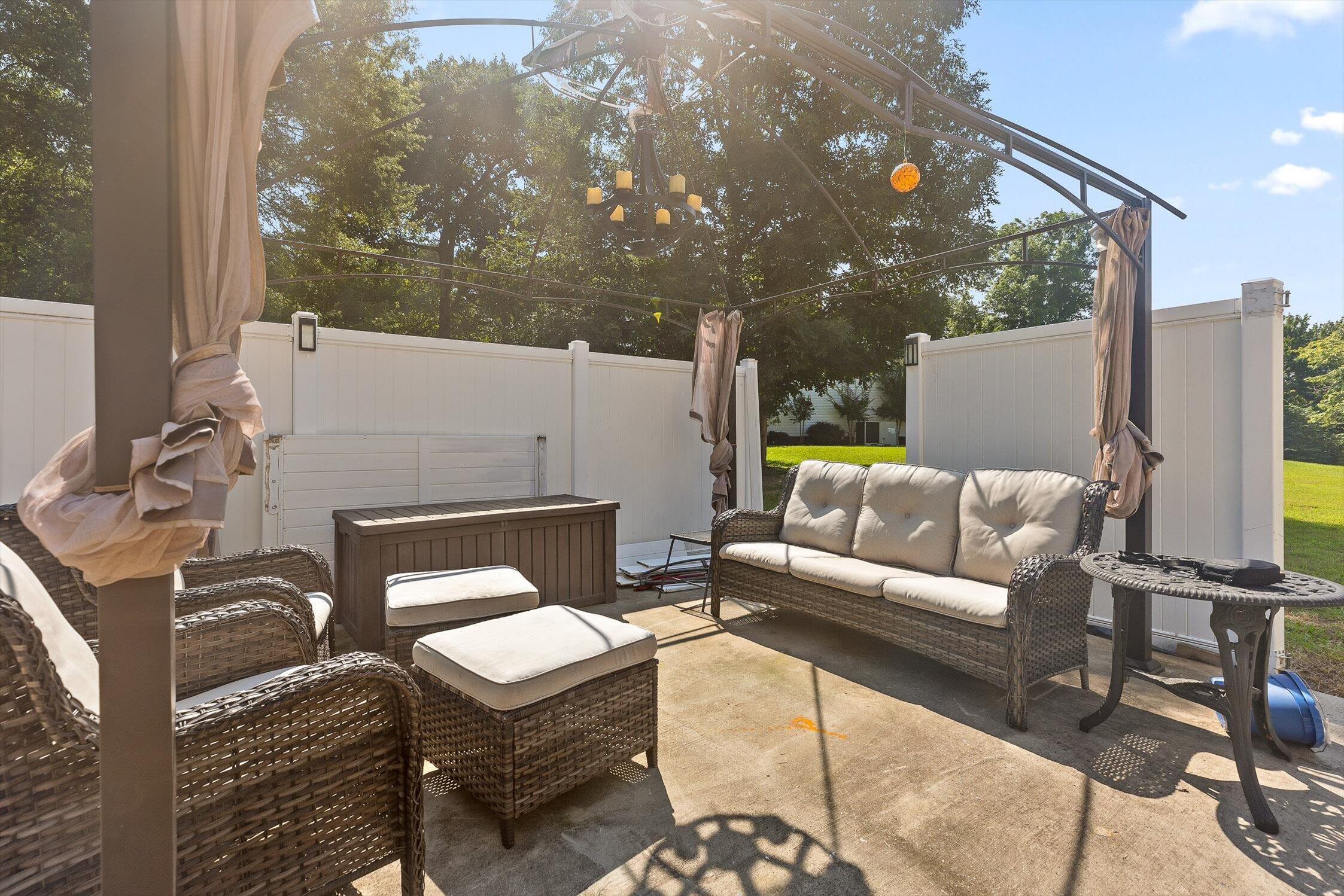 336 Channel Pointe Drive