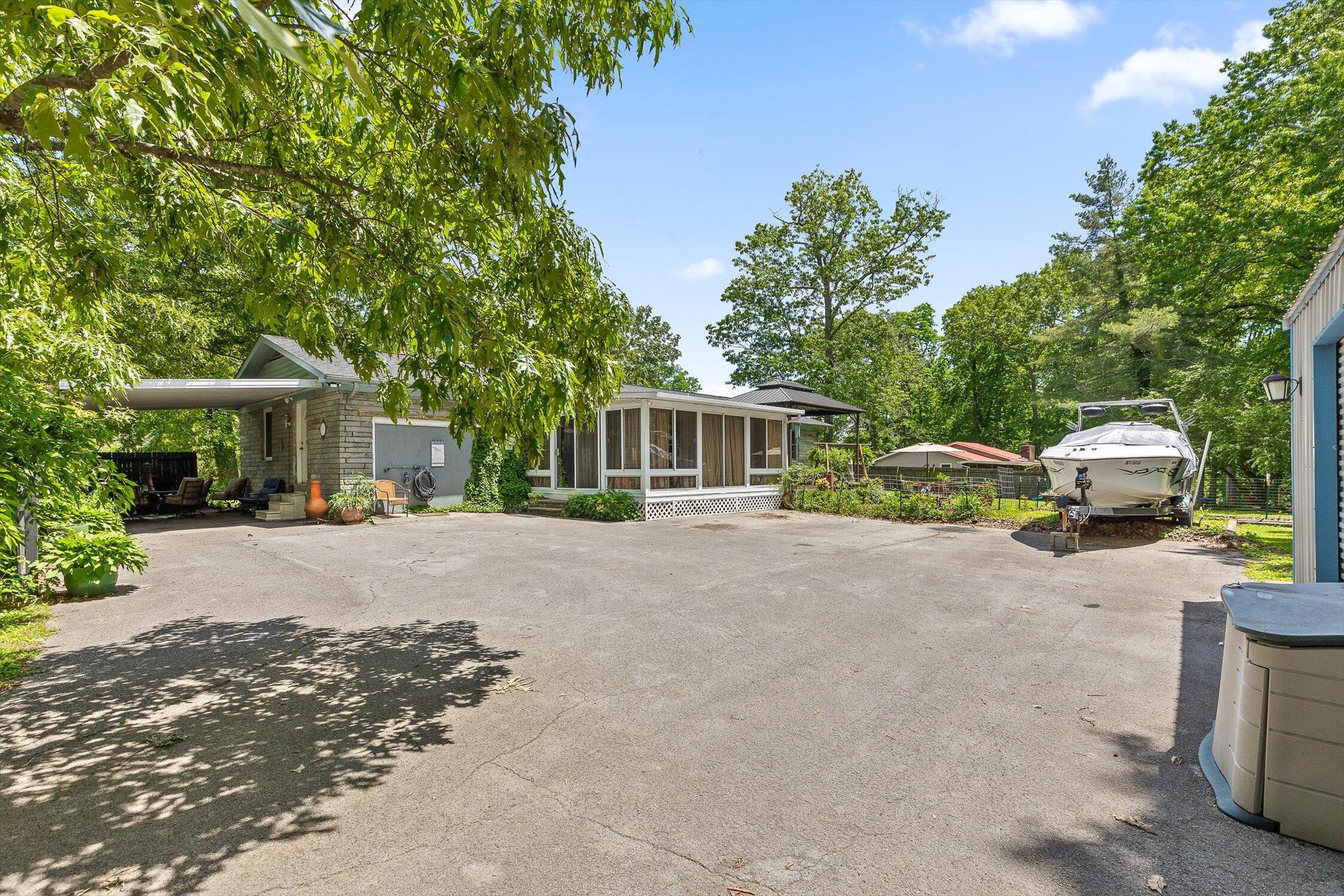 419 Trotters Circle