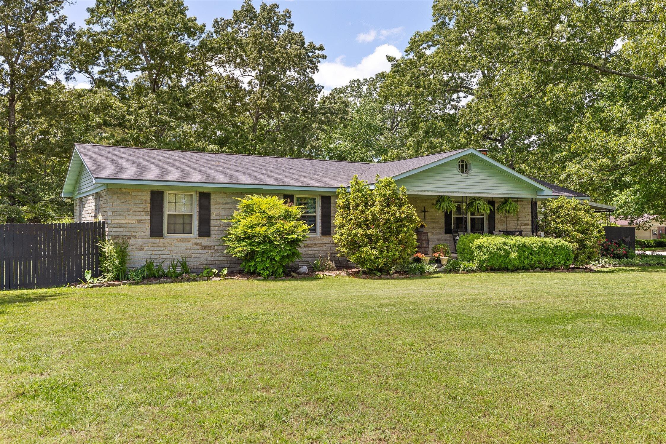 419 Trotters Circle