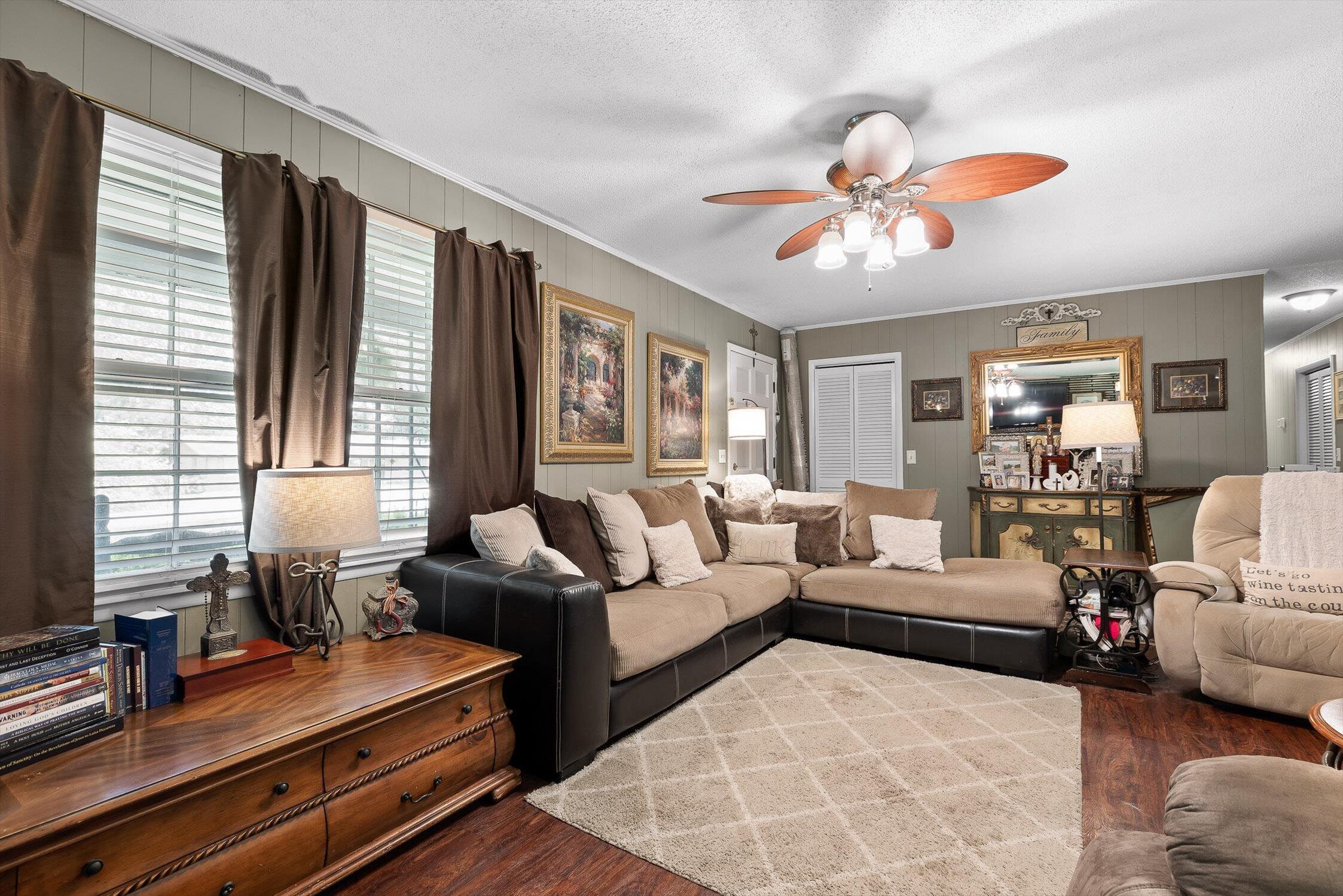 419 Trotters Circle
