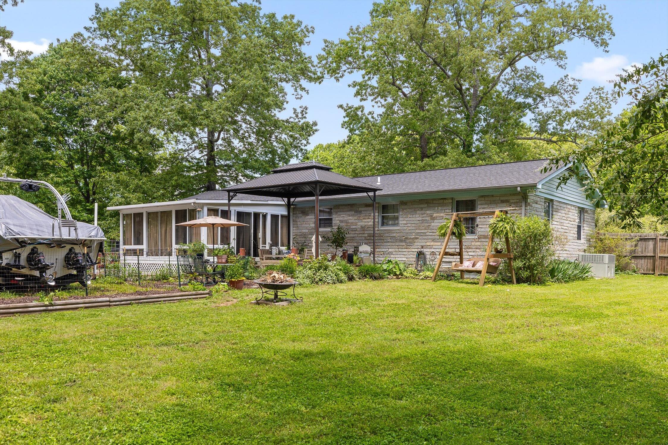 419 Trotters Circle