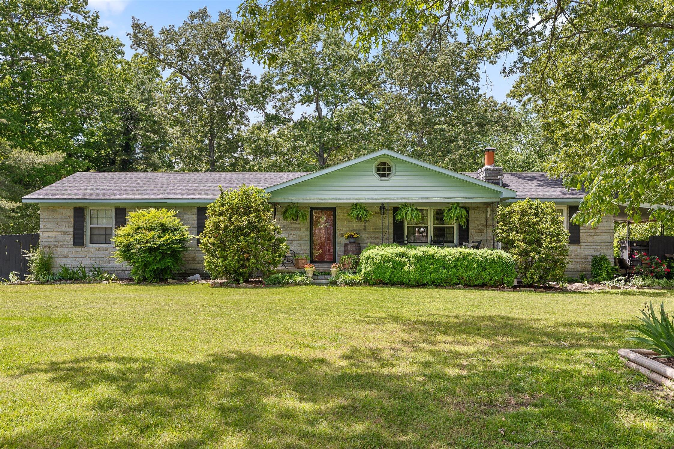 419 Trotters Circle
