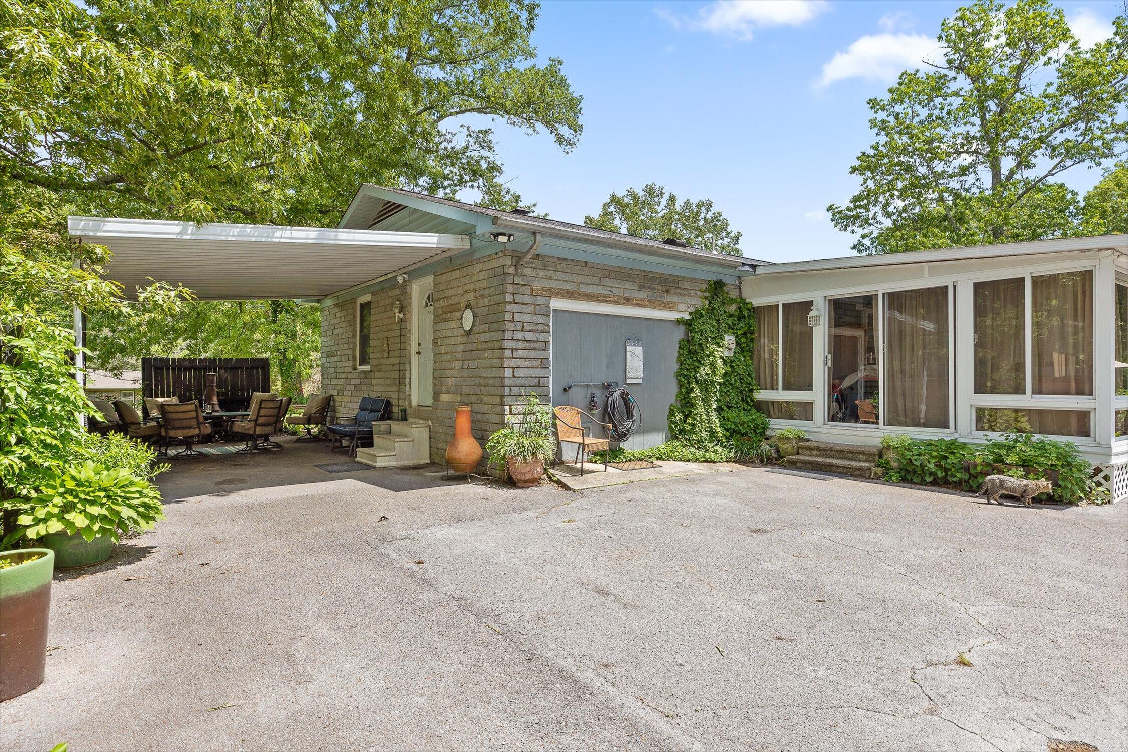 419 Trotters Circle