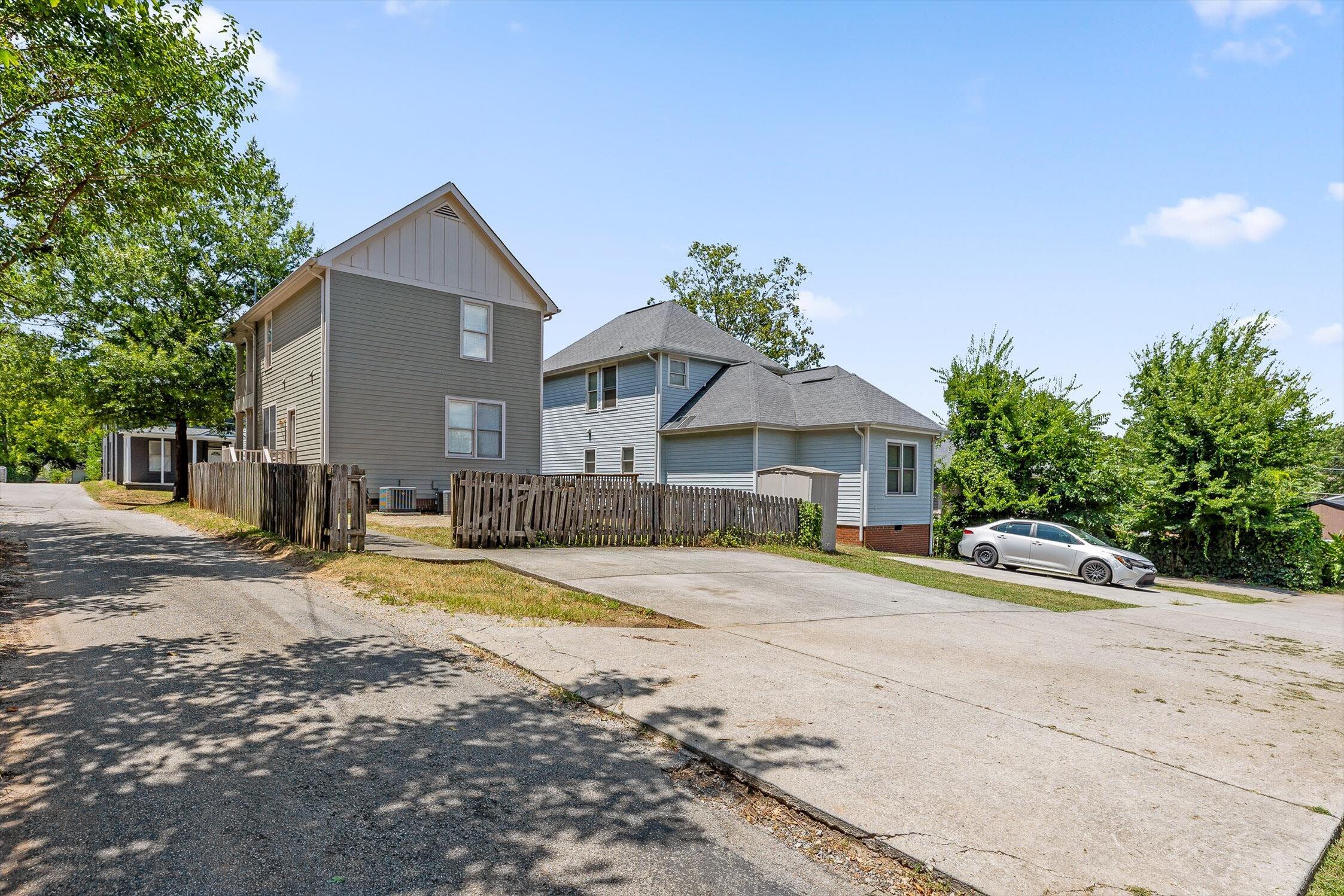 808 Fairview Avenue