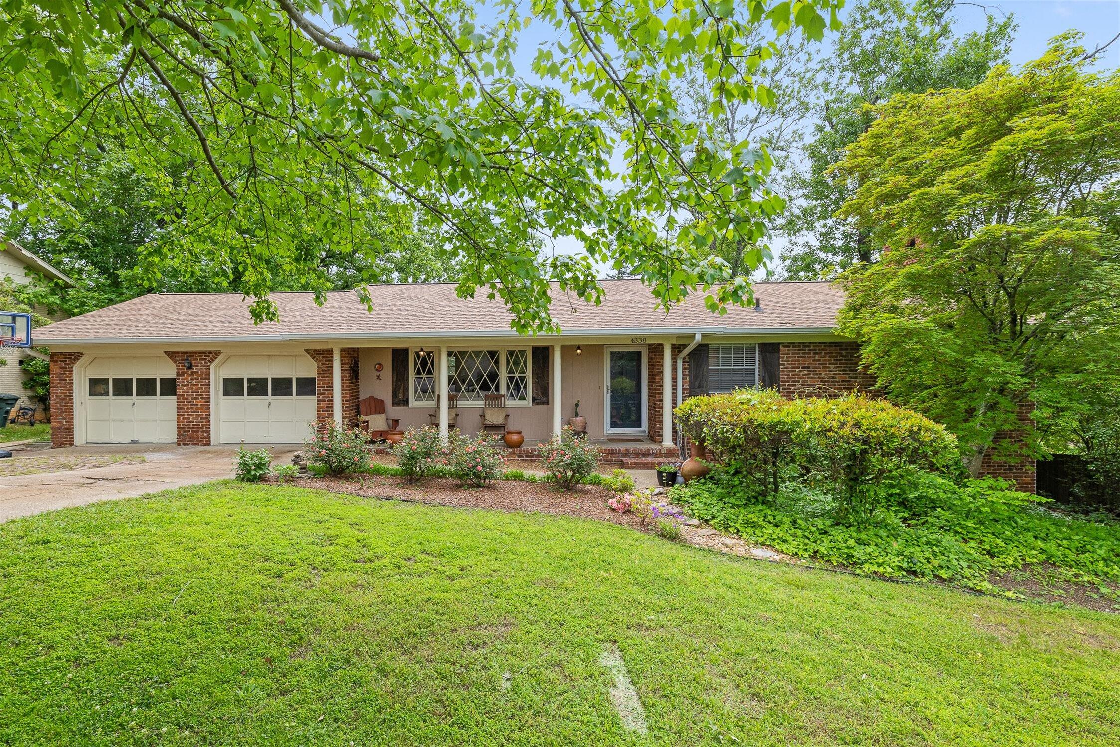 4338 Comet Trail