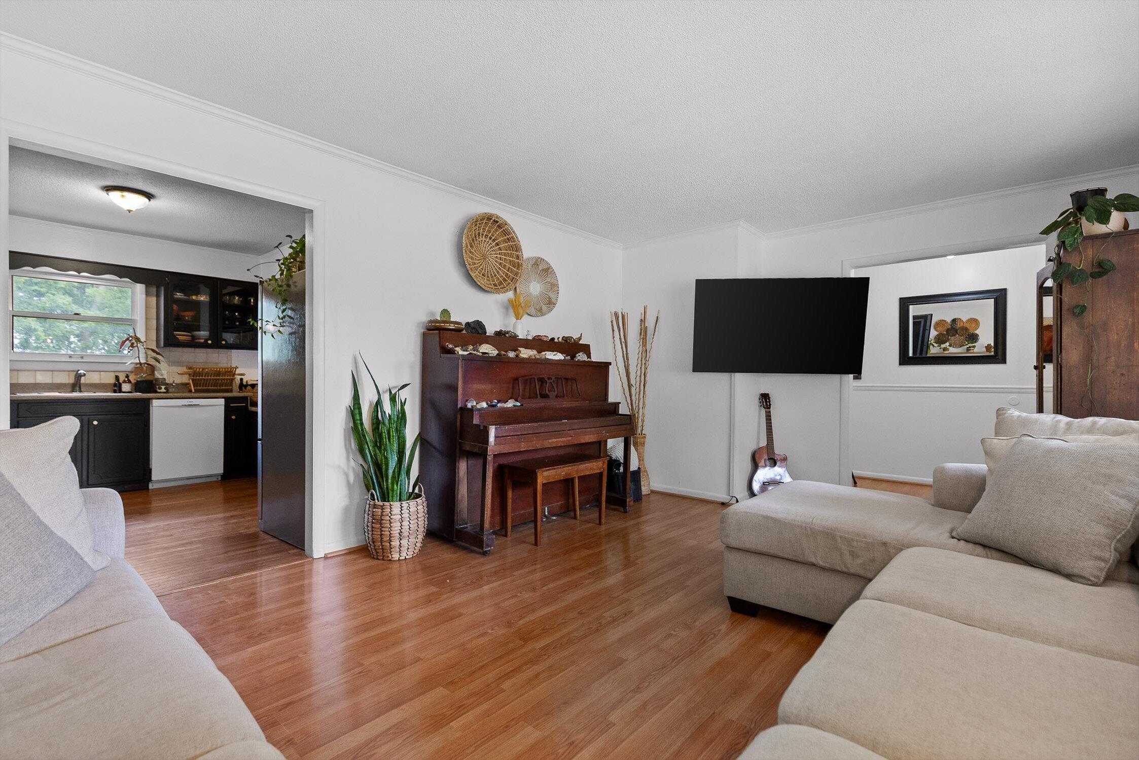 4338 Comet Trail