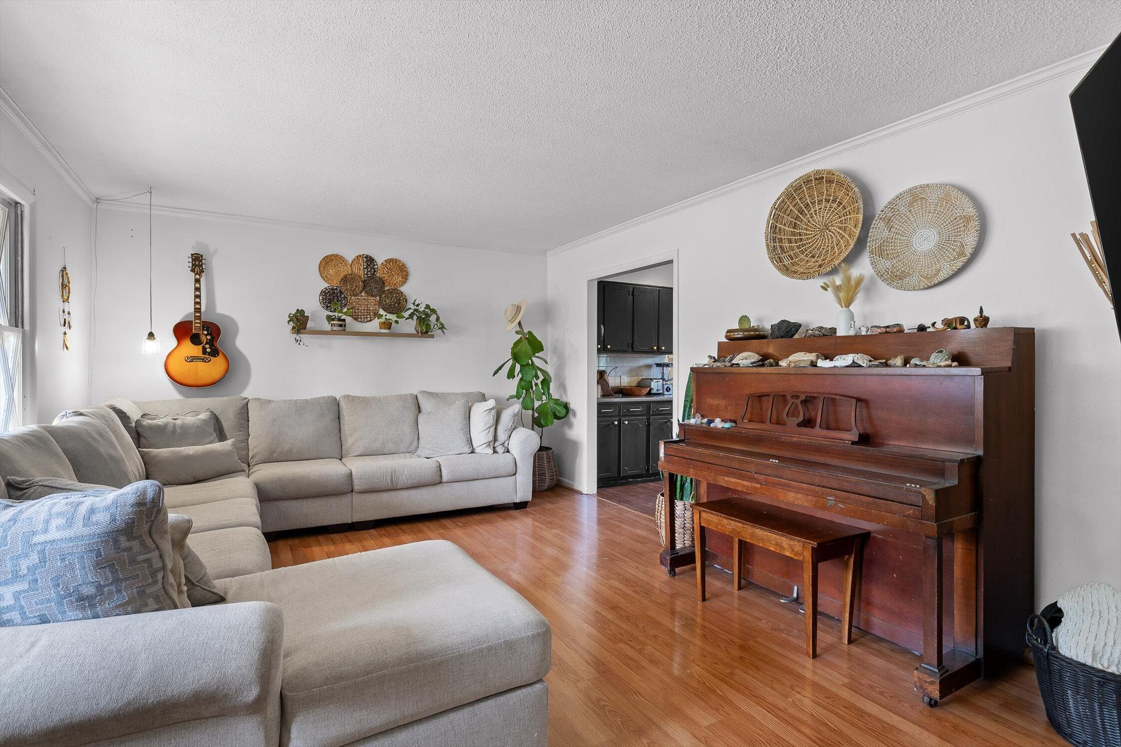4338 Comet Trail