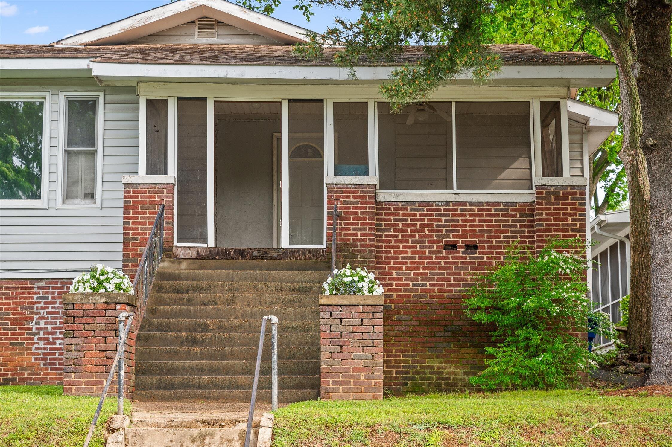 513 Sterling Avenue