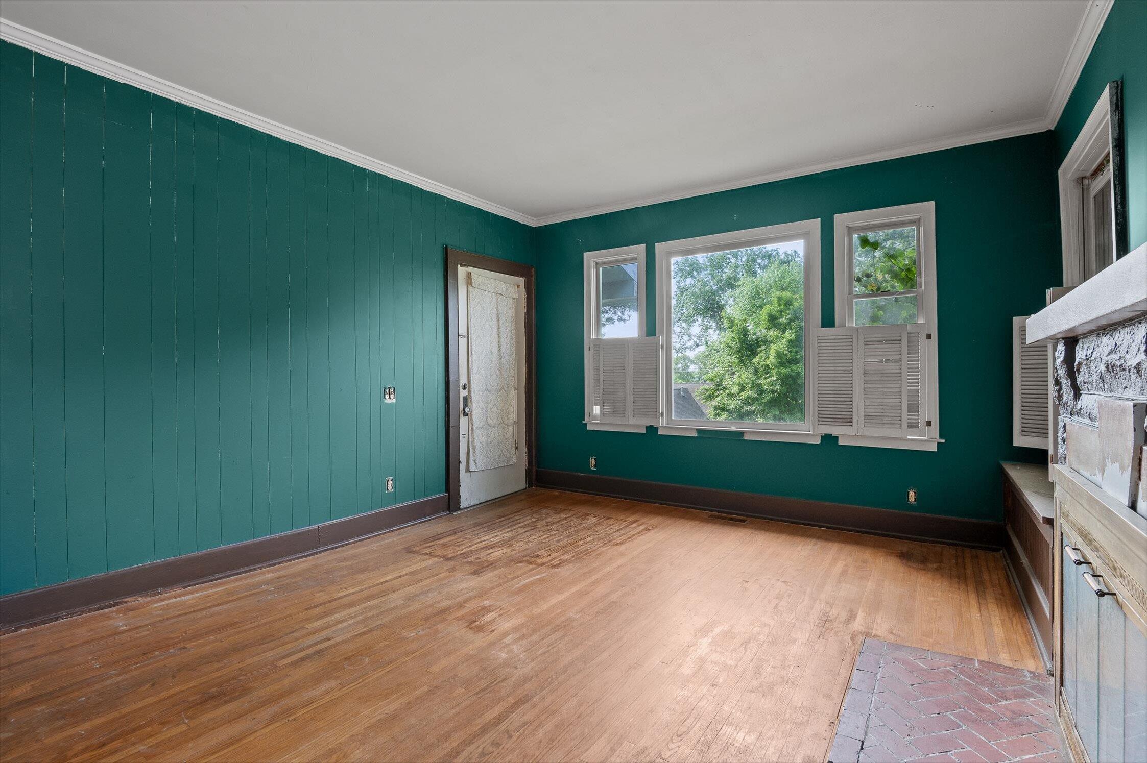 513 Sterling Avenue