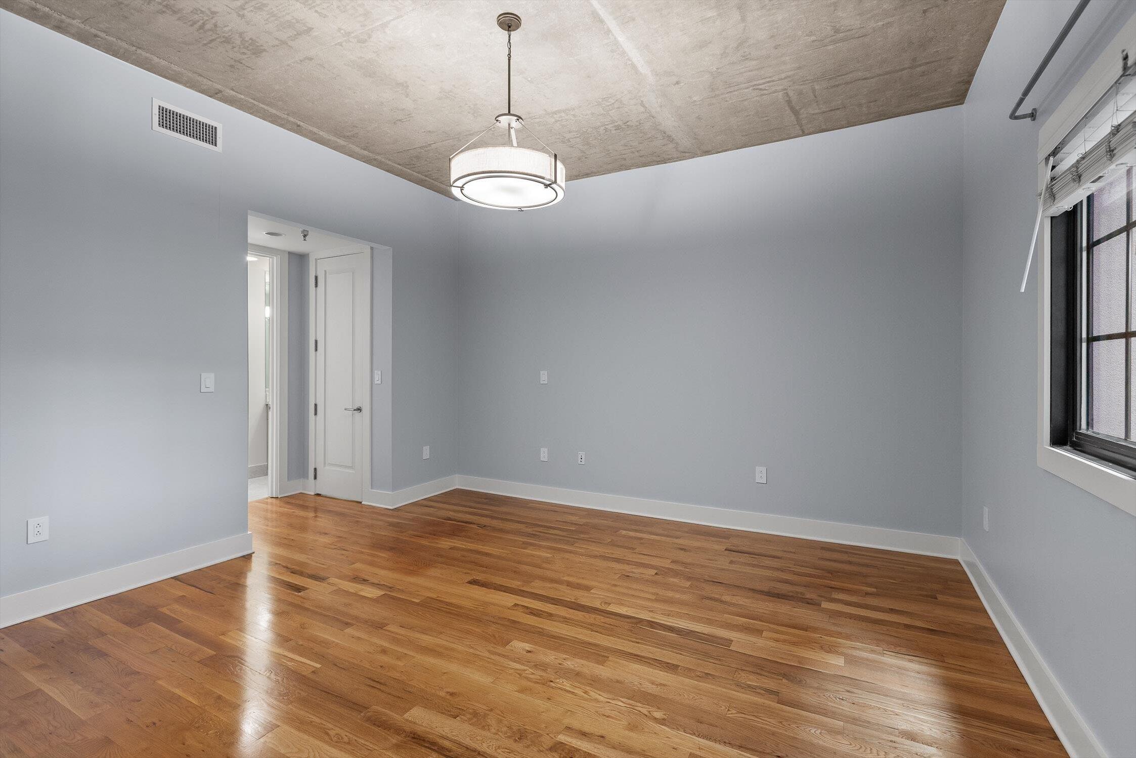 417 Frazier Avenue, 303