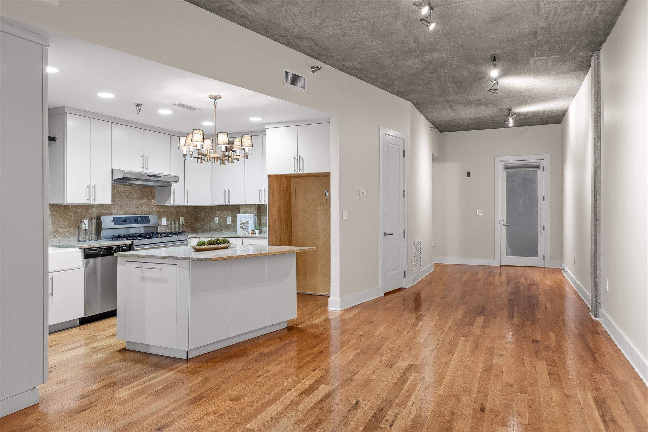 417 Frazier Avenue, 303