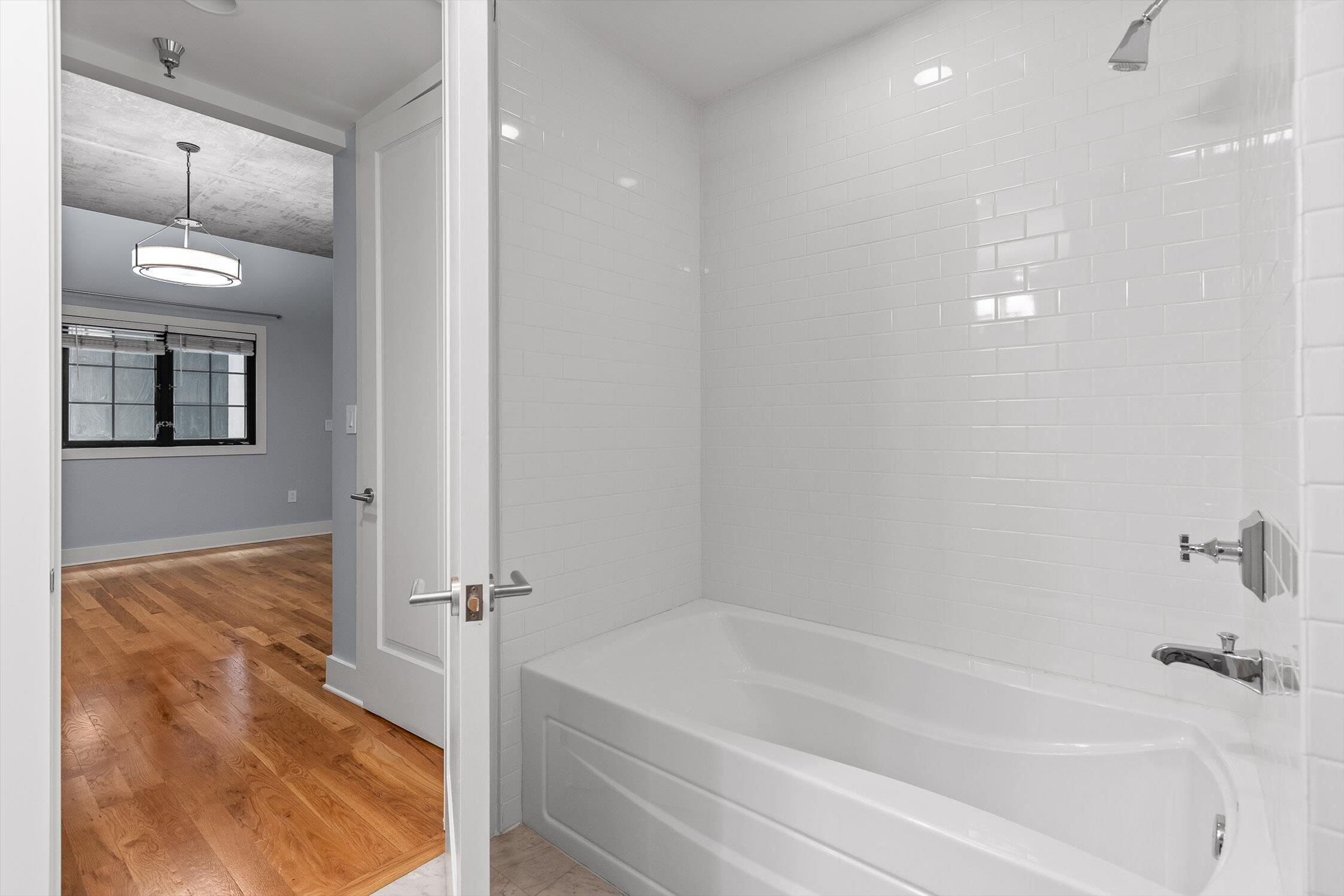 417 Frazier Avenue, 303