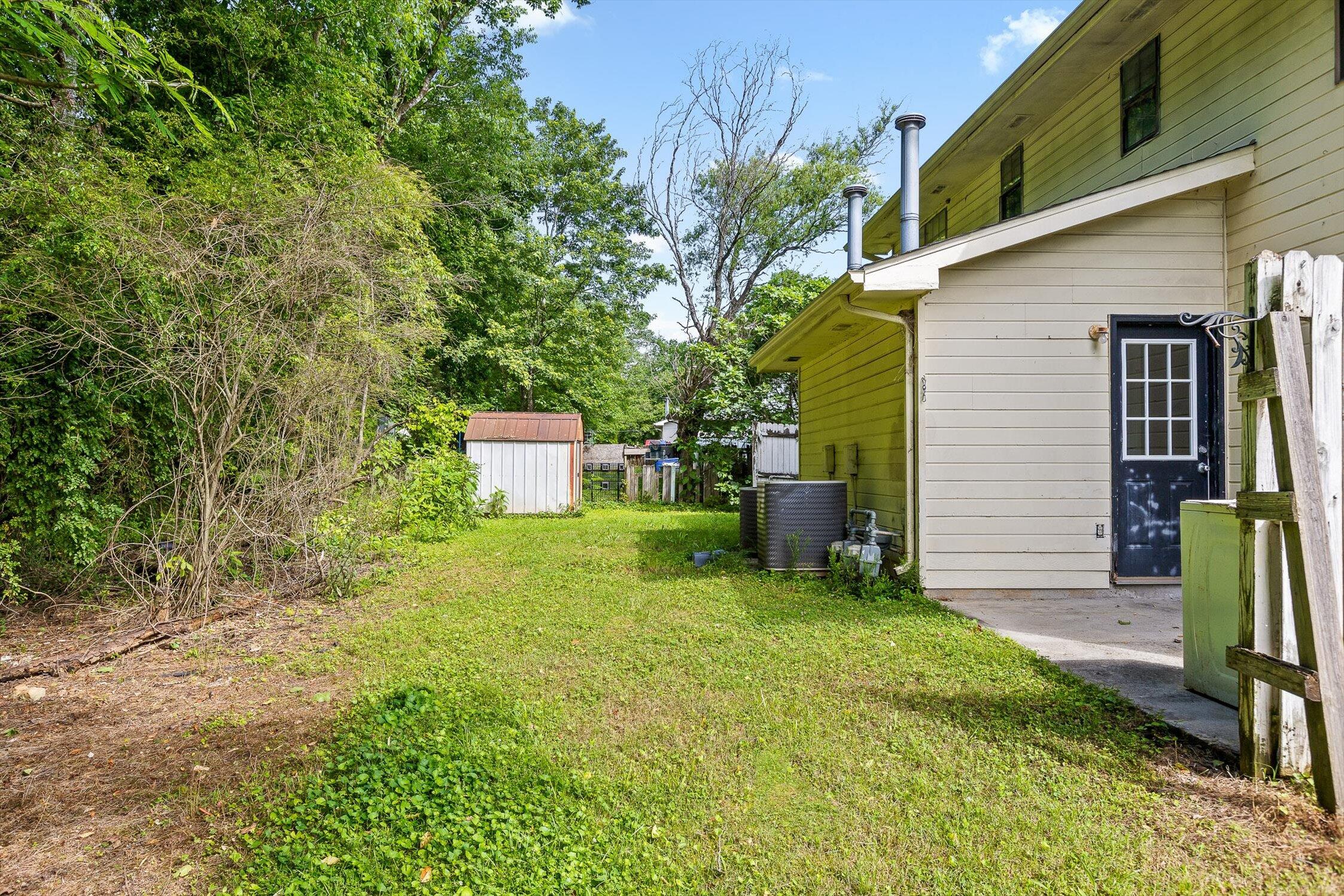 1640 Thrasher Pike